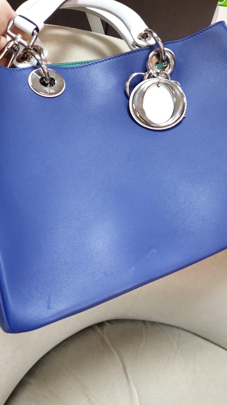 Christian Dior Leder Navy/Weiß Medium Diorissimo Tote im Angebot 6