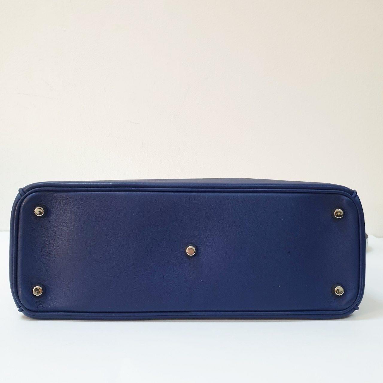 Christian Dior Leder Navy/Weiß Medium Diorissimo Tote im Angebot 9