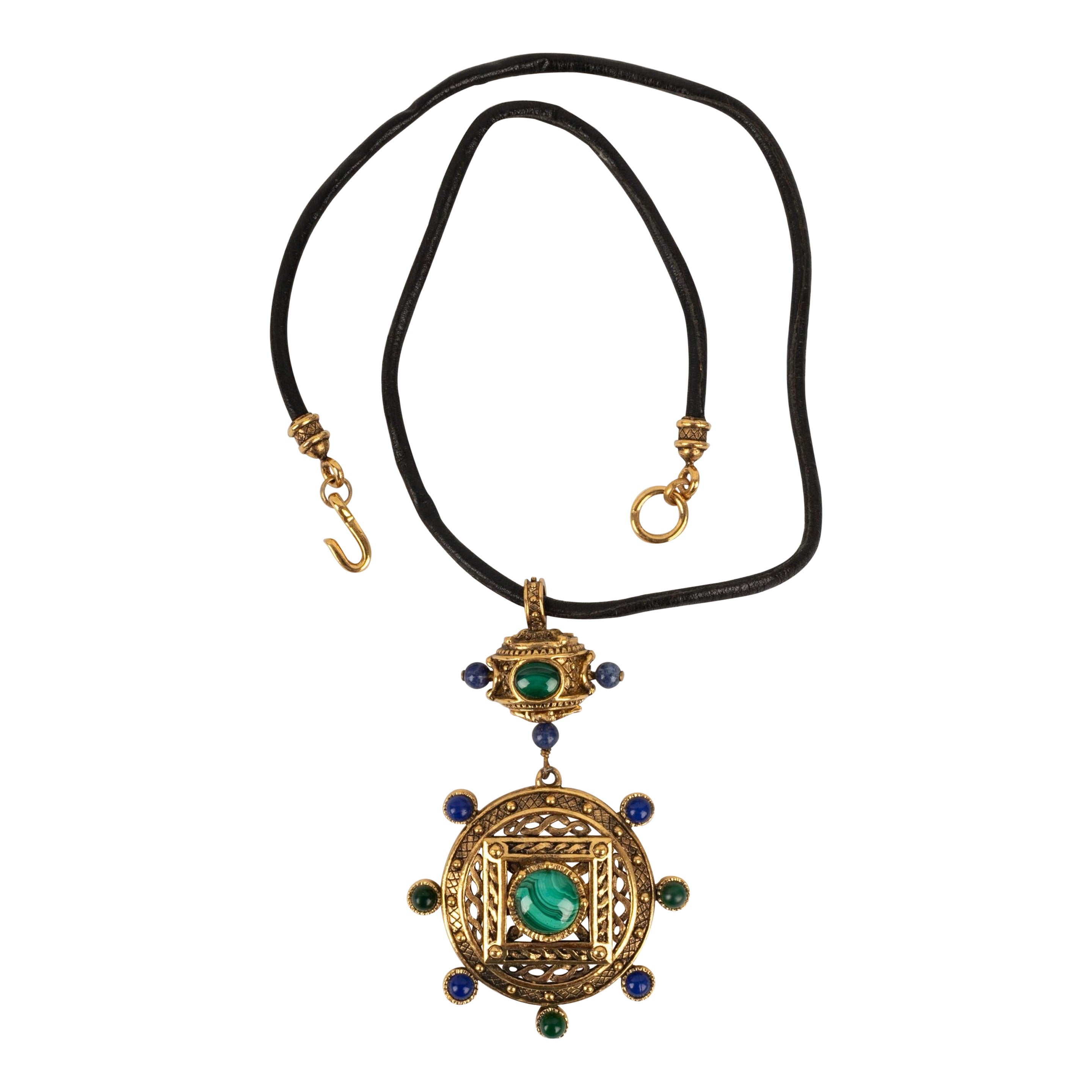 Christian Dior  Lederhalskette aus Leder mit goldenem Metall im Angebot