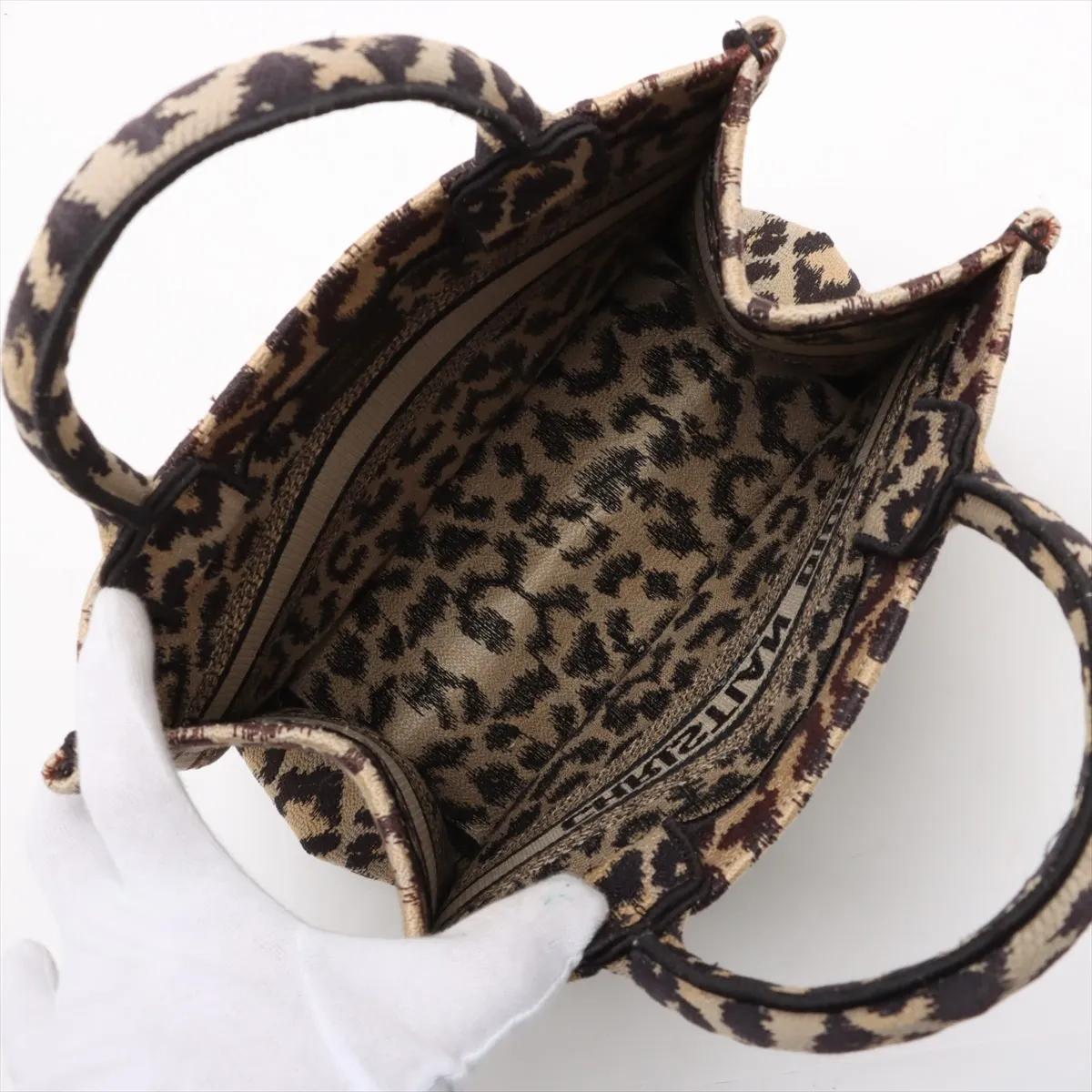 *Christian Dior Leopard Small Canvas Book Tote Bag im Angebot 3