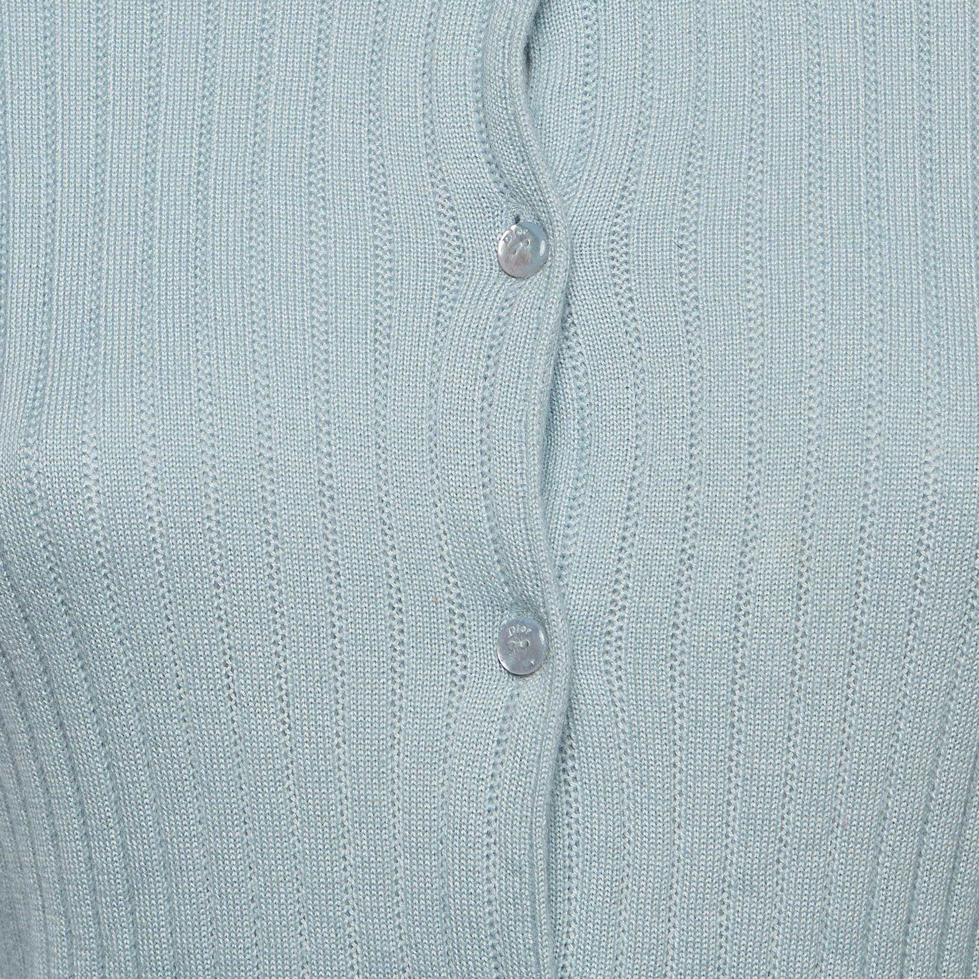 Christian Dior Pull boutonné en maille cachemire et soie bleu ciel S Bon état à Dubai, Al Qouz 2