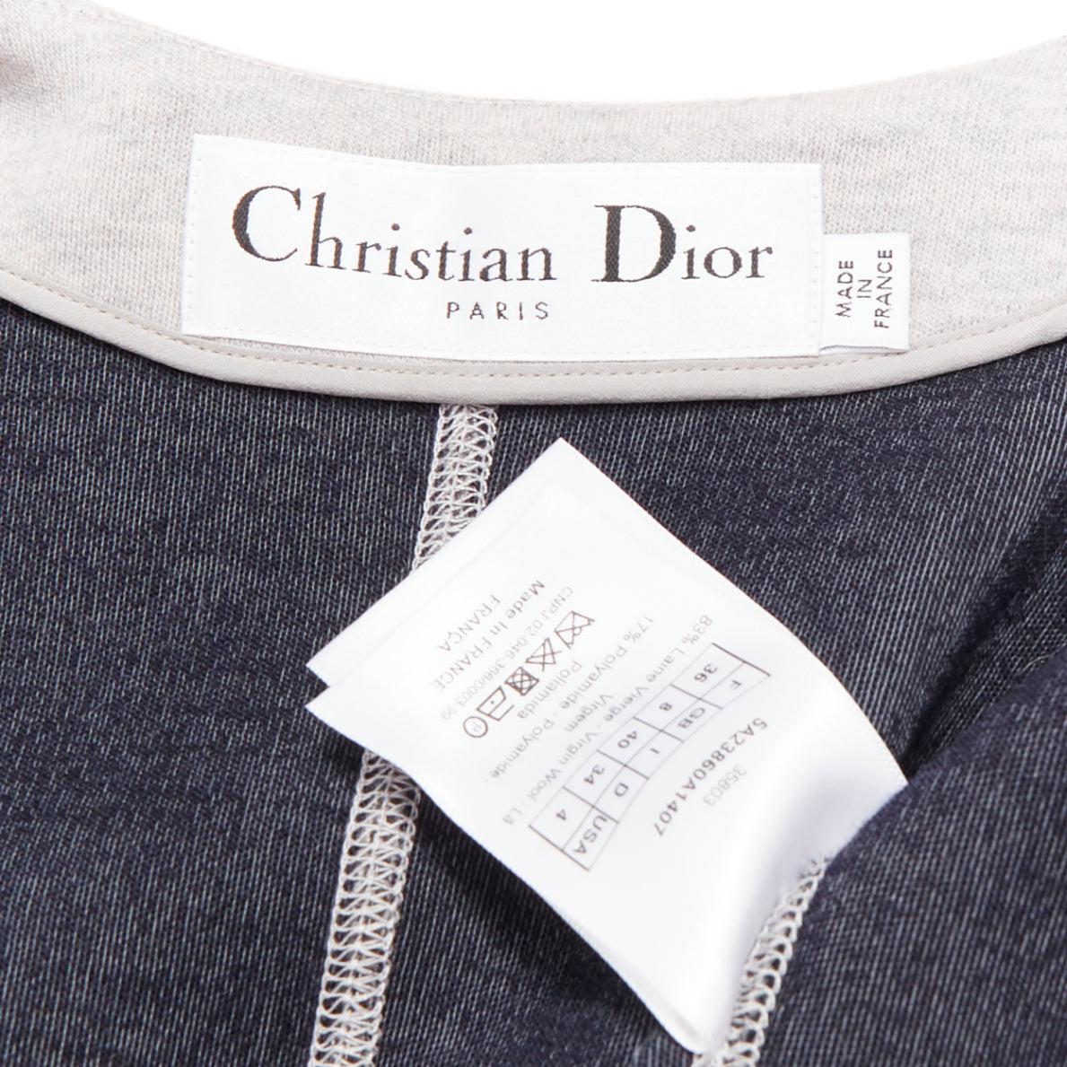 CHRISTIAN DIOR Cappotto a mezza manica in jersey di lana grigio chiaro FR36 S in vendita 5