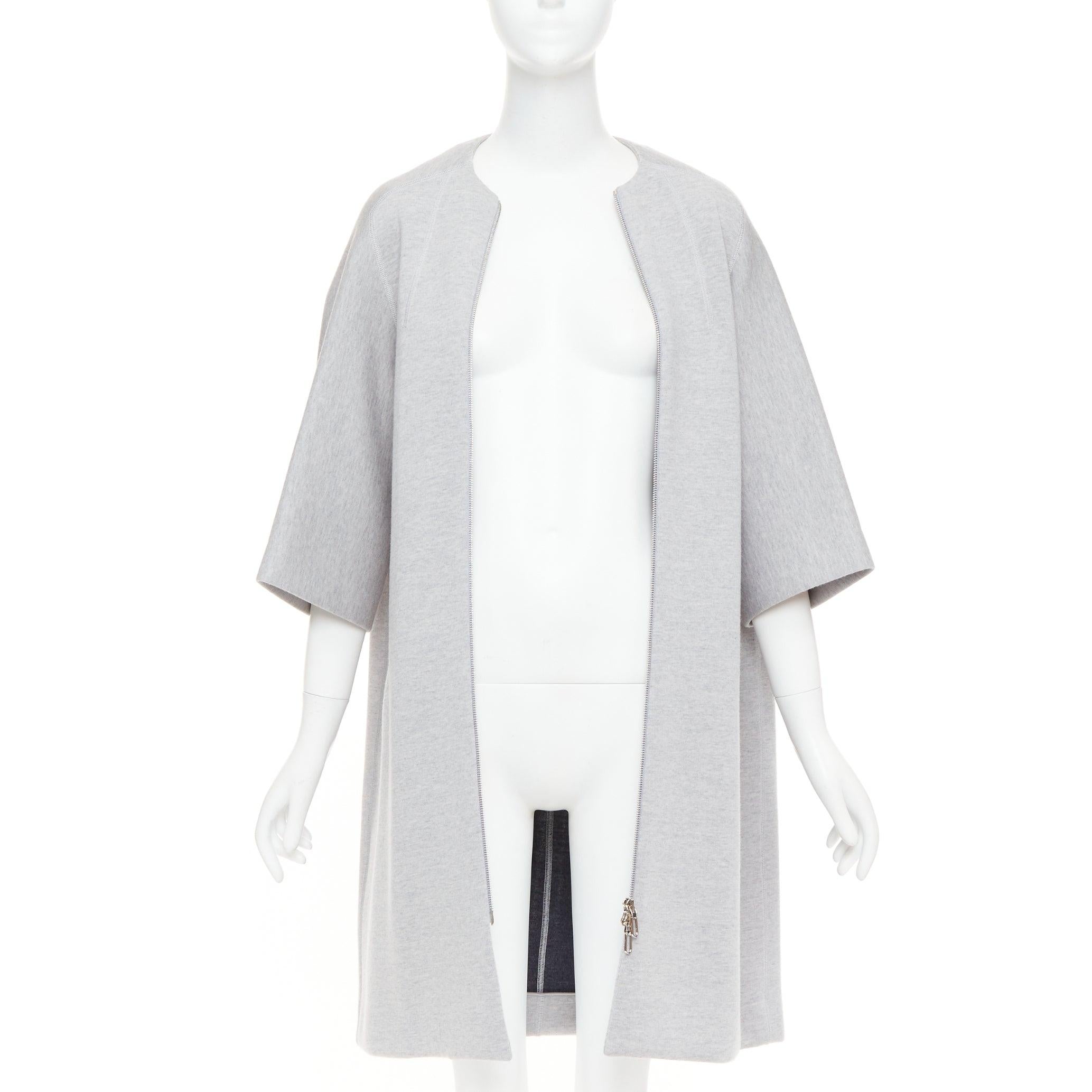 Grigio CHRISTIAN DIOR Cappotto a mezza manica in jersey di lana grigio chiaro FR36 S in vendita