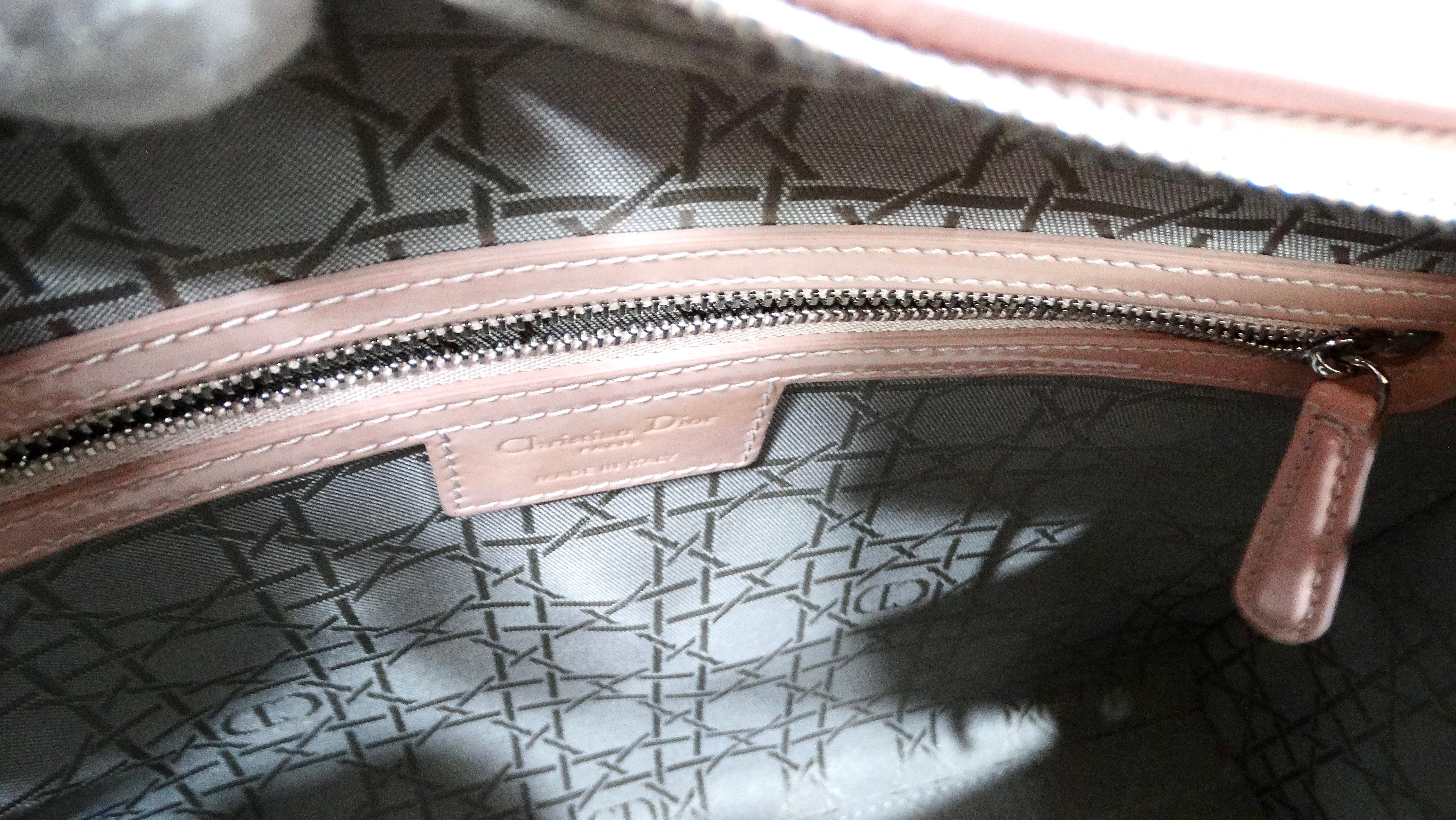 Christian Dior Light Pink Patent Cannage Large Lady Dior Handbag in vendita 5