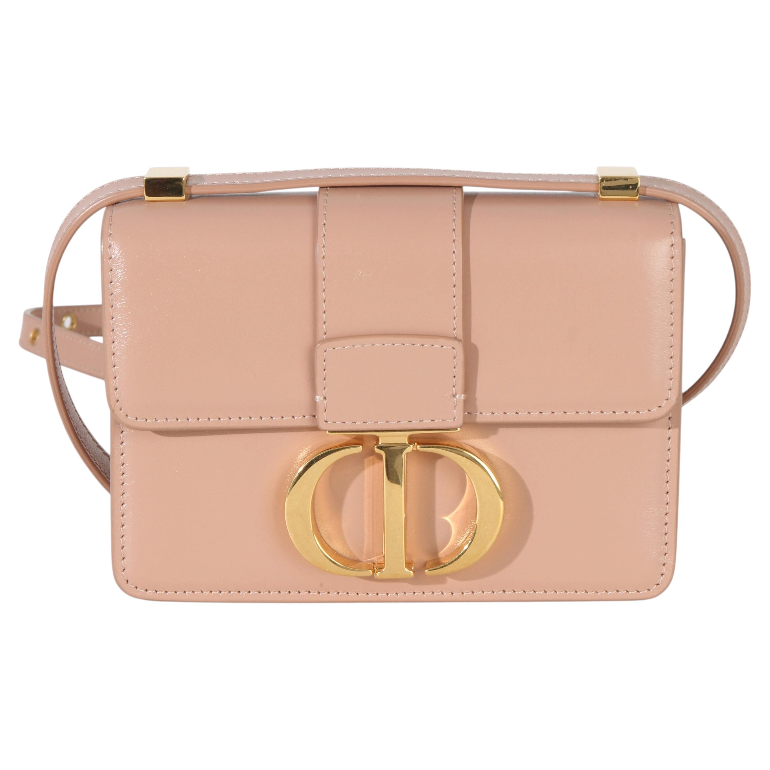 Christian Dior Borsa con patta in pelle di vitello liscia rosa chiaro Micro 30 Montaigne in vendita