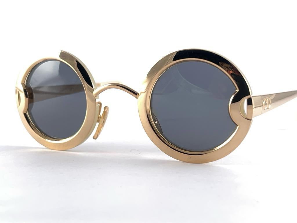 Women's or Men's Christian Dior Limited Edition 2918 40 Round Gold Sunglasses, 1980s    For Sale