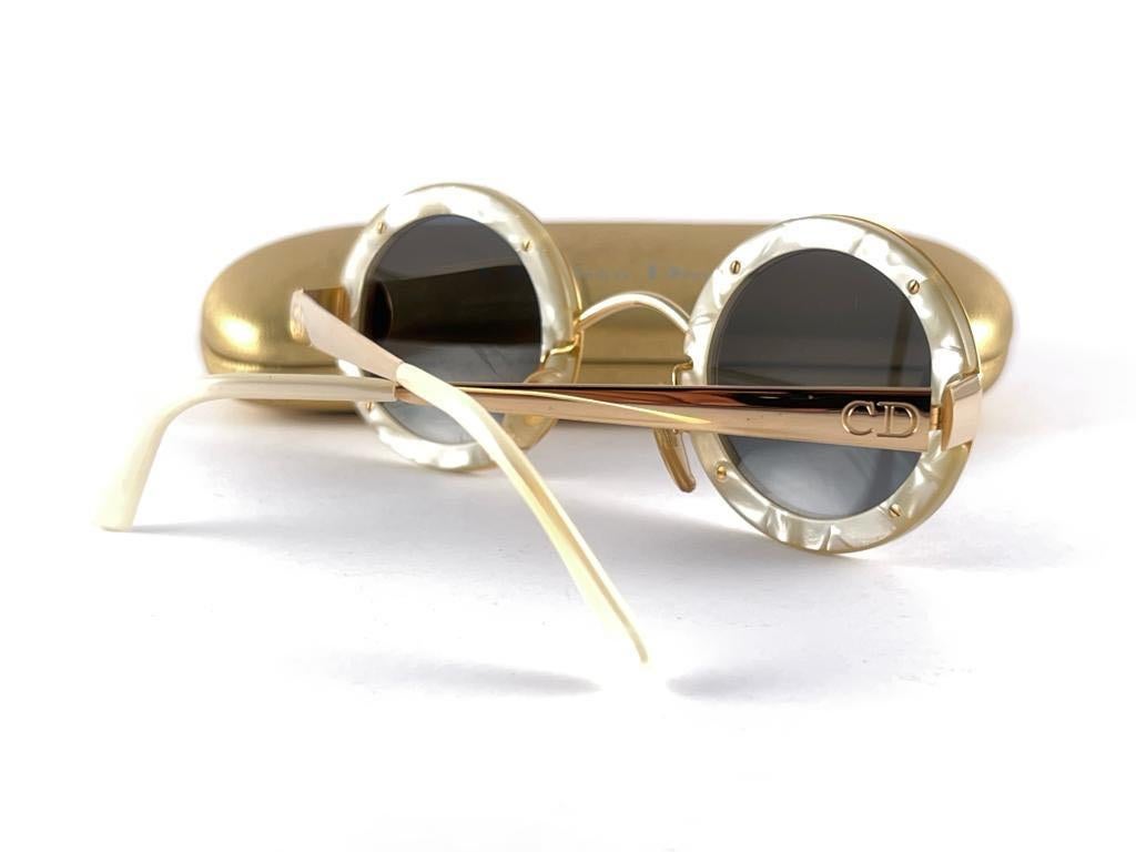 Christian Dior Limited Edition 2918 40 Round Gold Sunglasses, 1980s    For Sale 5