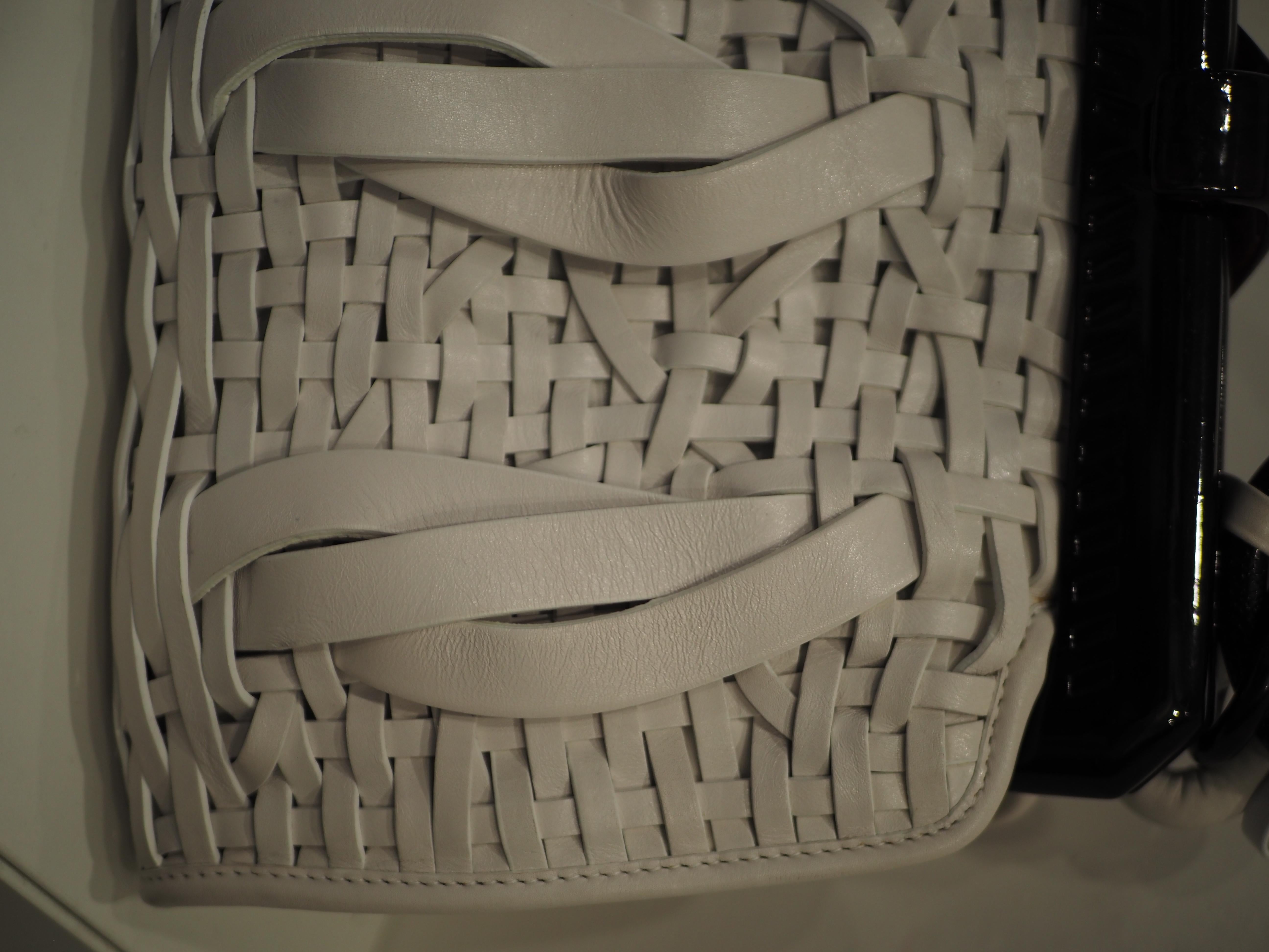 Christian Dior Limited Edition white and black samourai handle bag NWOT 10