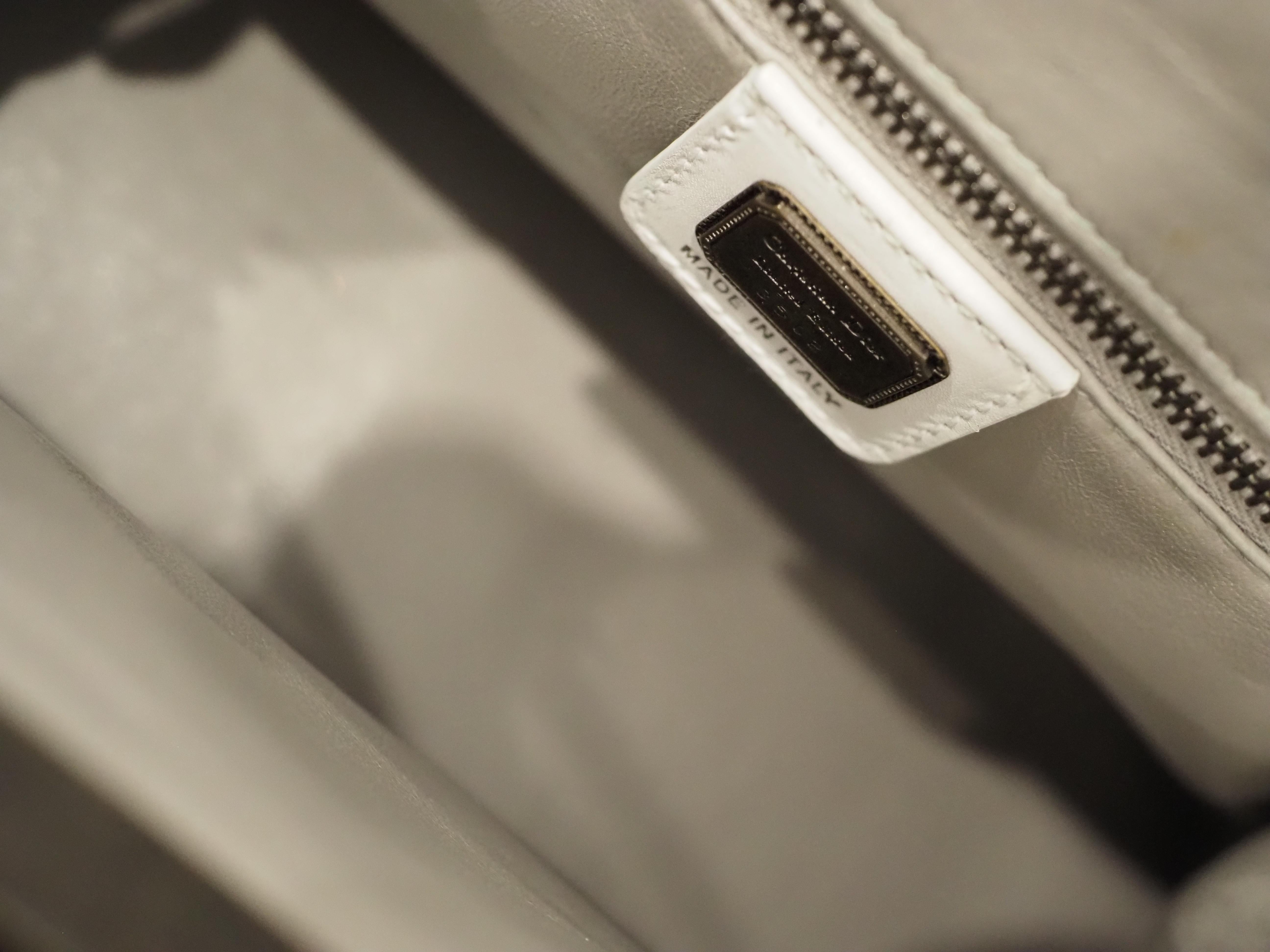 Christian Dior Limited Edition white and black samourai handle bag NWOT 13