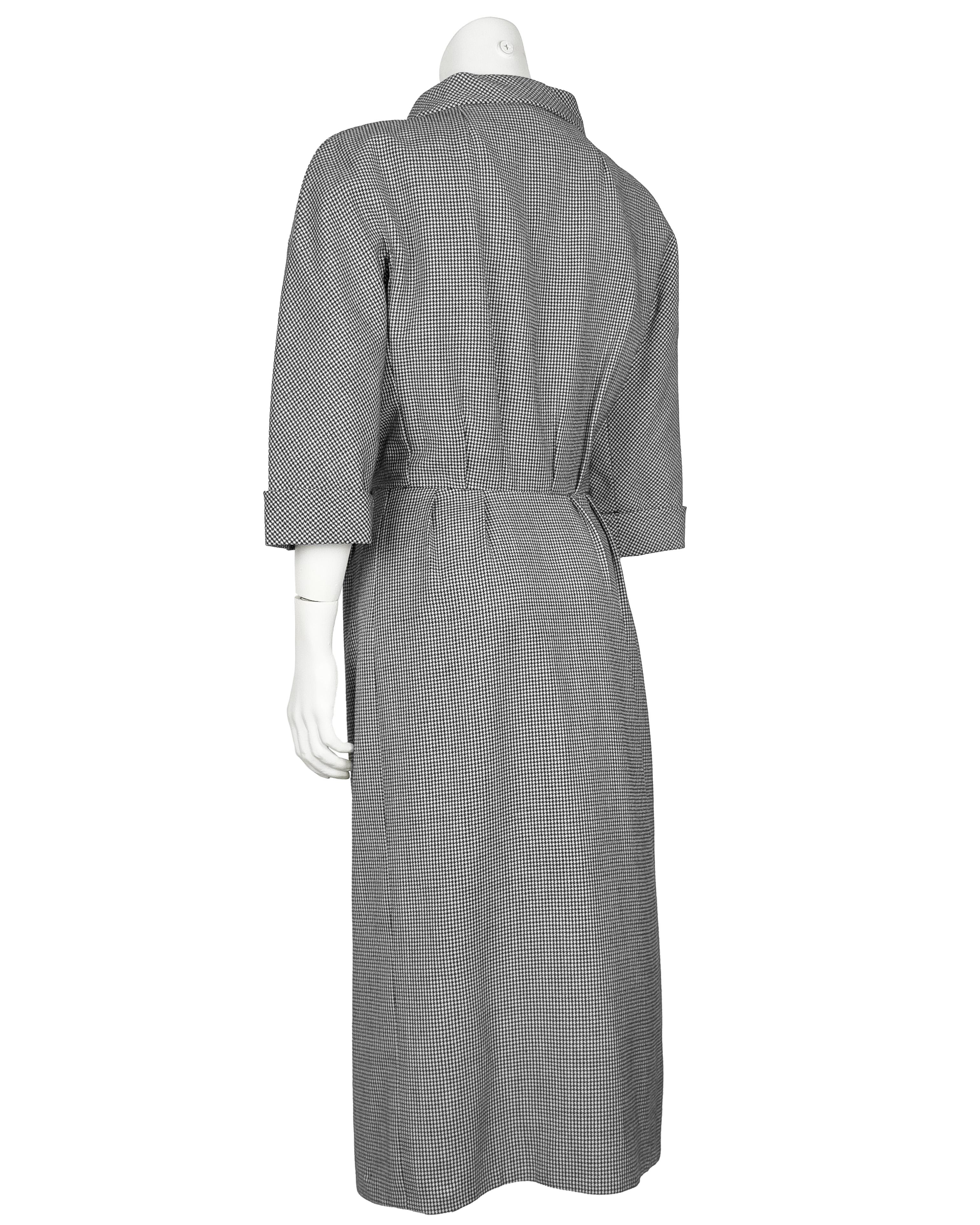 Christian Dior London 60's Demi Couture Schwarz-Weißes Woll-Ensemble mit Hahnentrittmuster (Grau) im Angebot