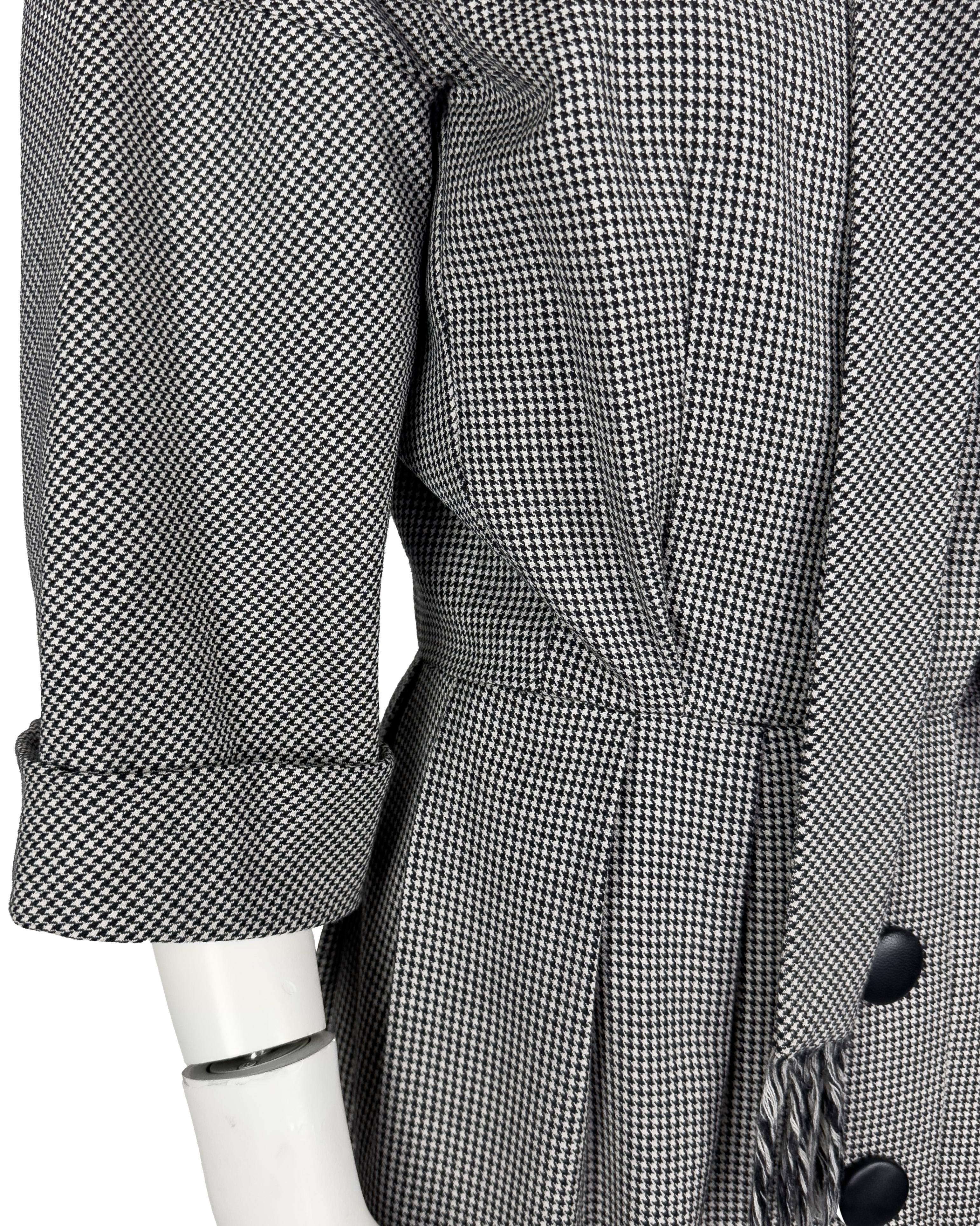 Christian Dior London 60's Demi Couture Schwarz-Weißes Woll-Ensemble mit Hahnentrittmuster im Angebot 1