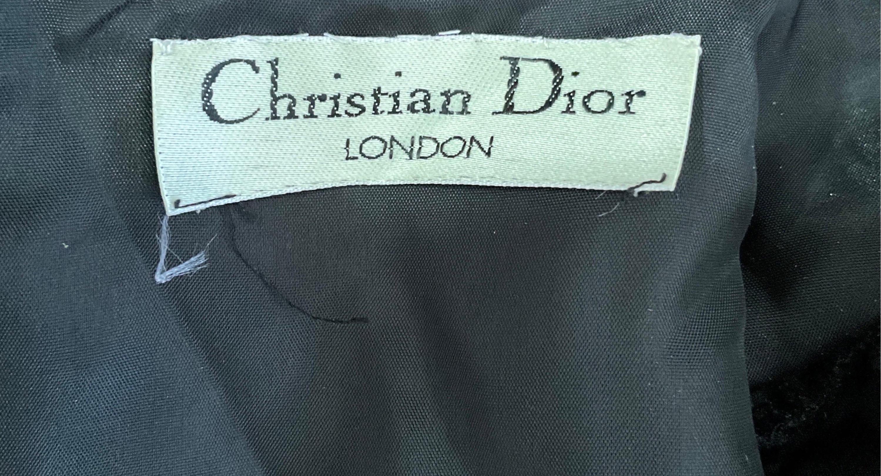 Christian Dior London velvet and taffeta mini evening dress. C.1960s For Sale 9