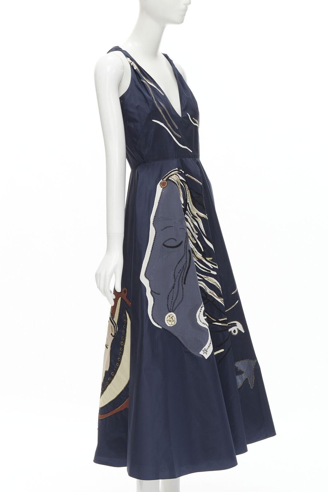 CHRISTIAN DIOR Look 33 100% silk face dove hand embroidered gown FR36 S In Excellent Condition In Hong Kong, NT