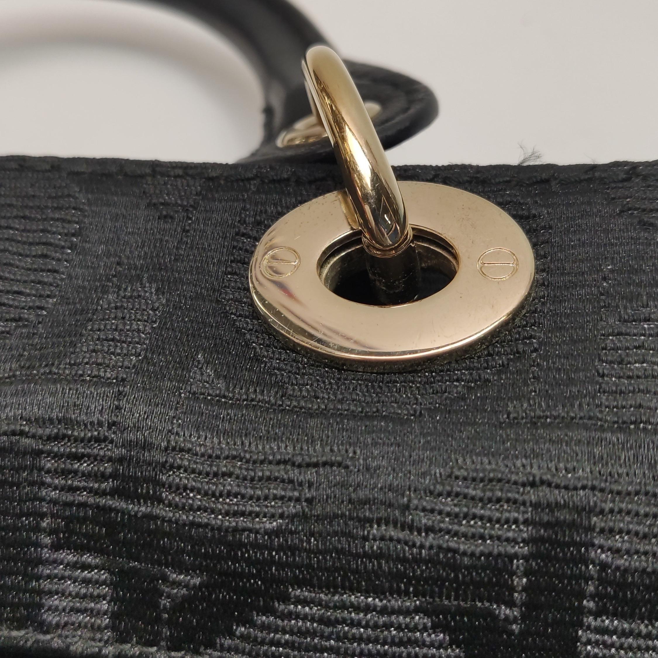 Christian Dior Macros Borsa in tela con rivestimento in cannage in nero in vendita 11