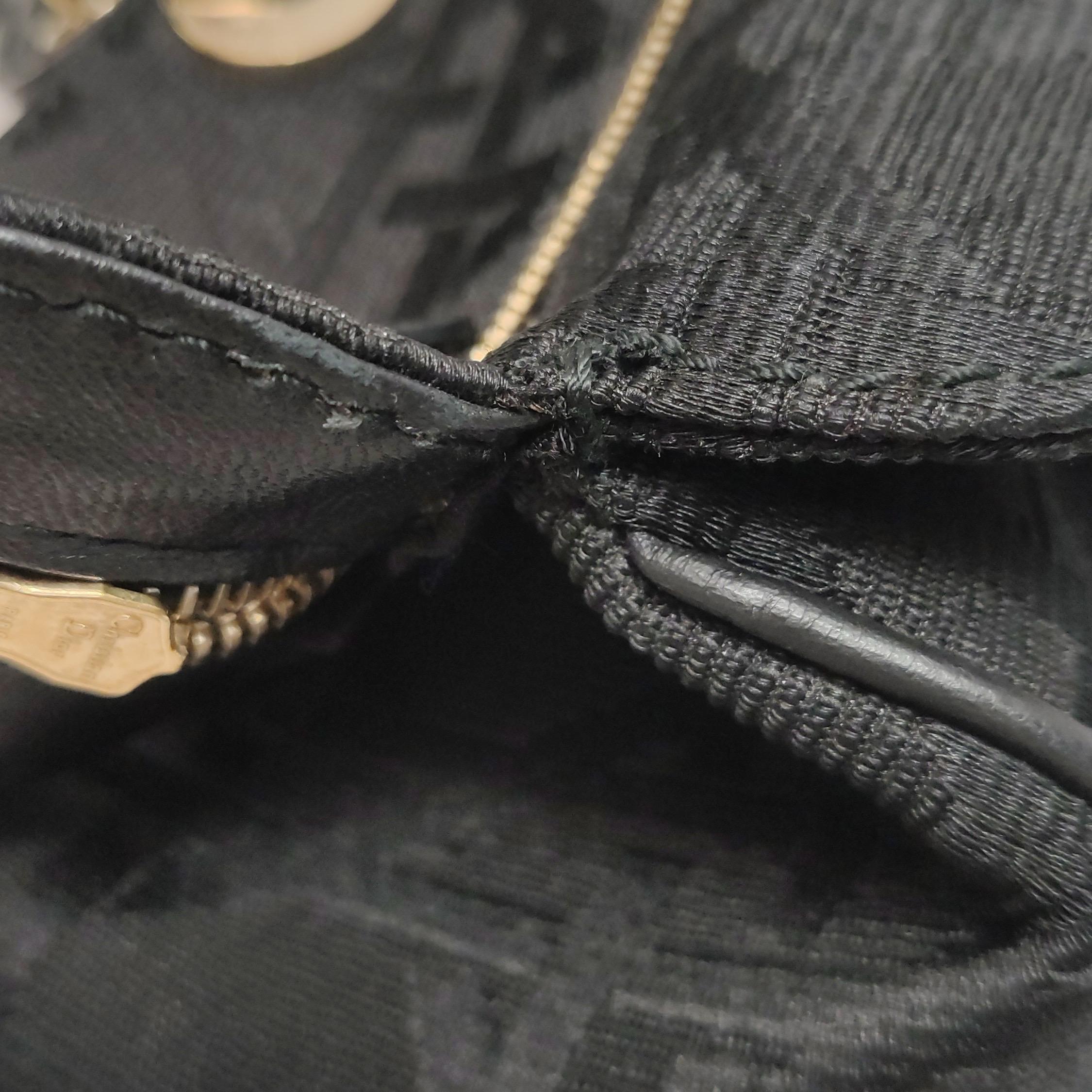 Christian Dior Macros Borsa in tela con rivestimento in cannage in nero in vendita 15