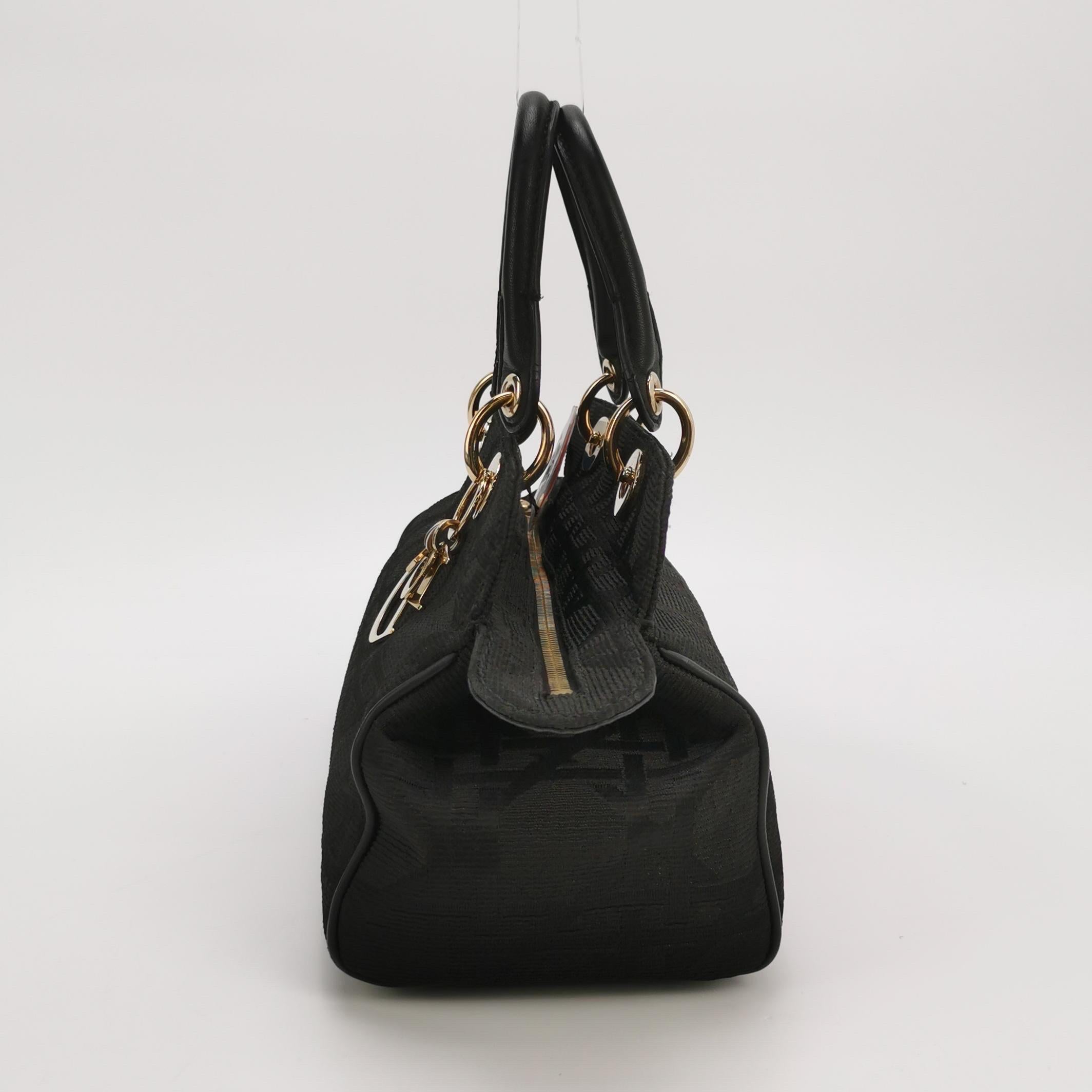 Donna Christian Dior Macros Borsa in tela con rivestimento in cannage in nero in vendita