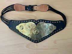 CHRISTIAN DIOR Magnificent belt model « Boxing champion » parade Winter 2001