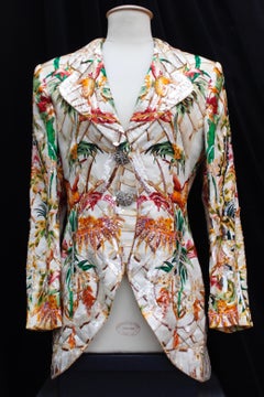 Christian Dior magnificent silk jacket with floral embroideries