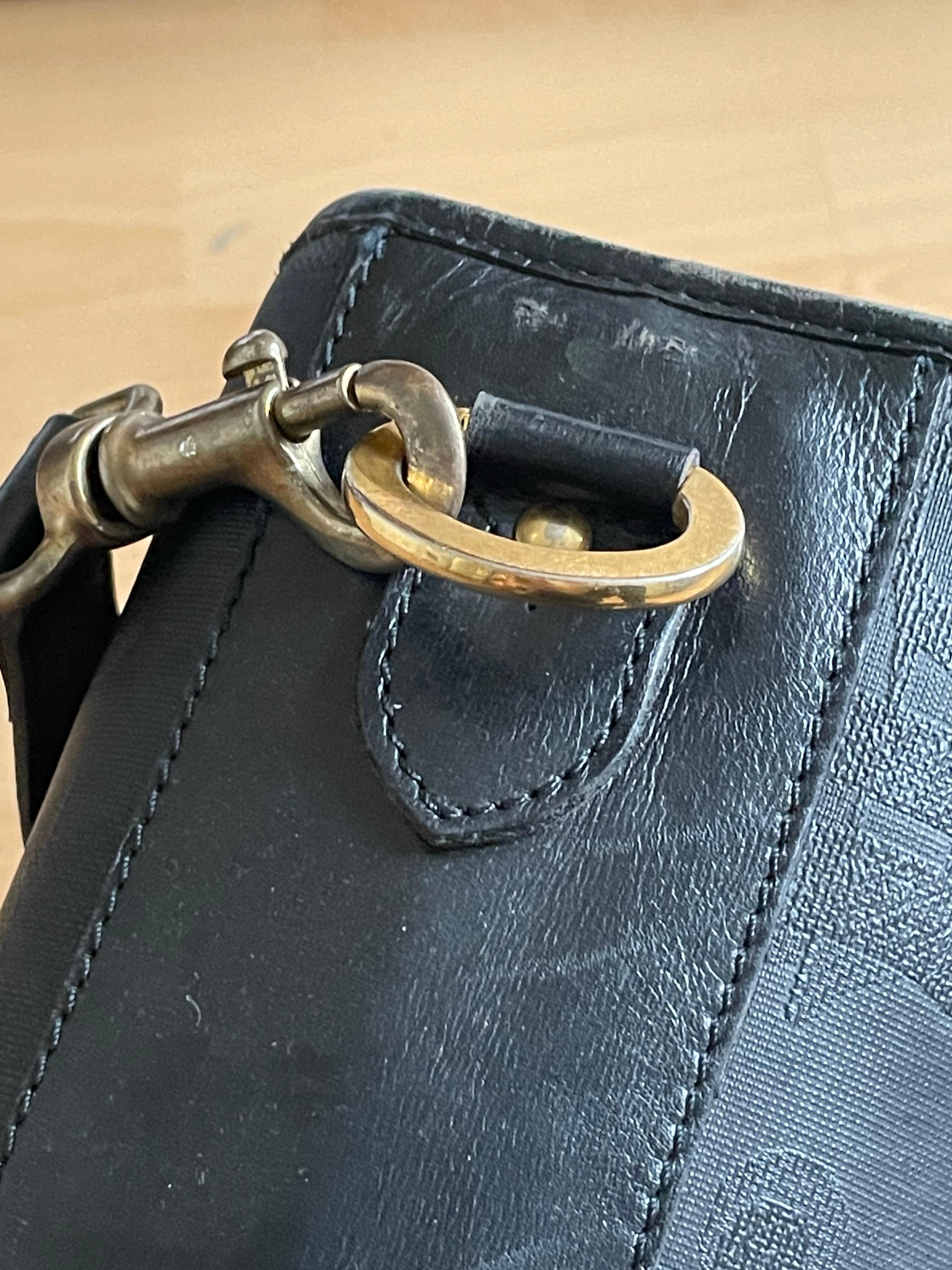 CHRISTIAN DIOR Mallette de transport pour vêtements Maxi monogramme en vente 8