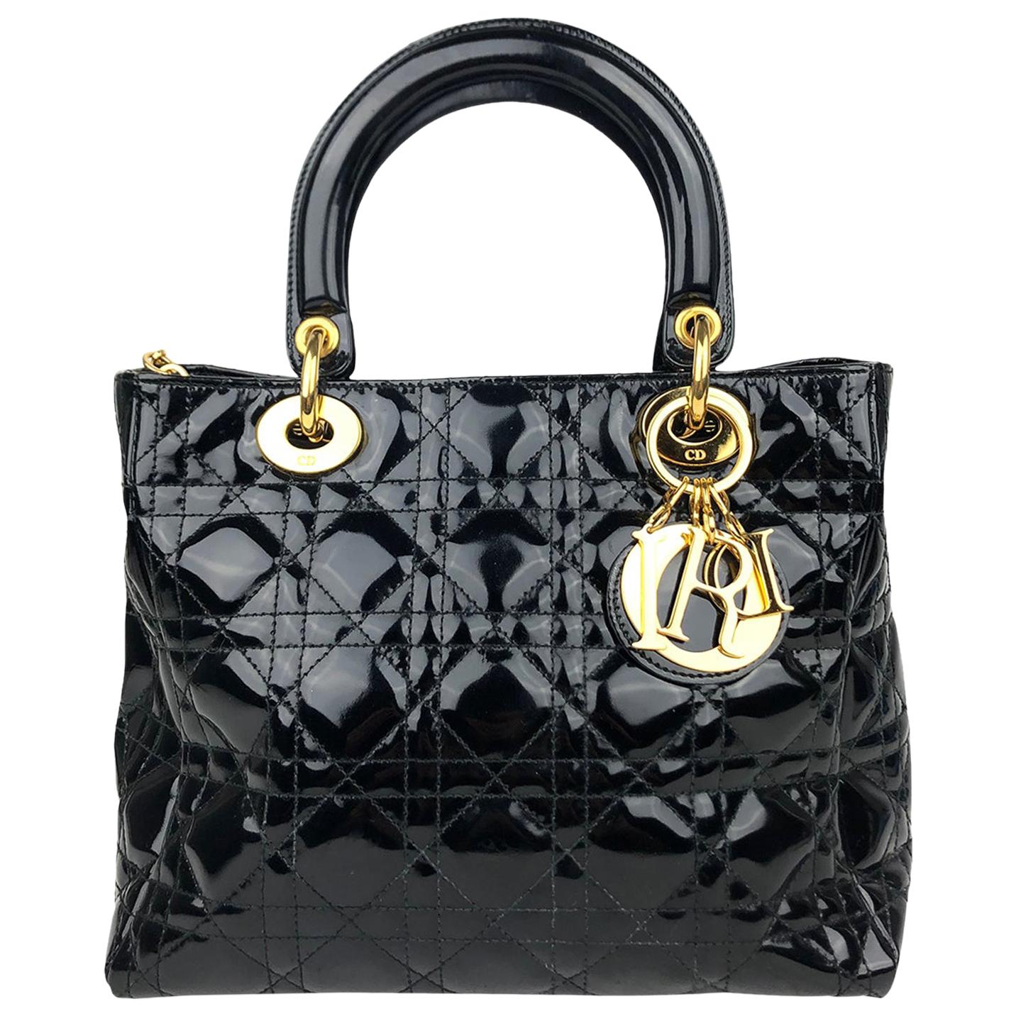 lady dior medium patent black