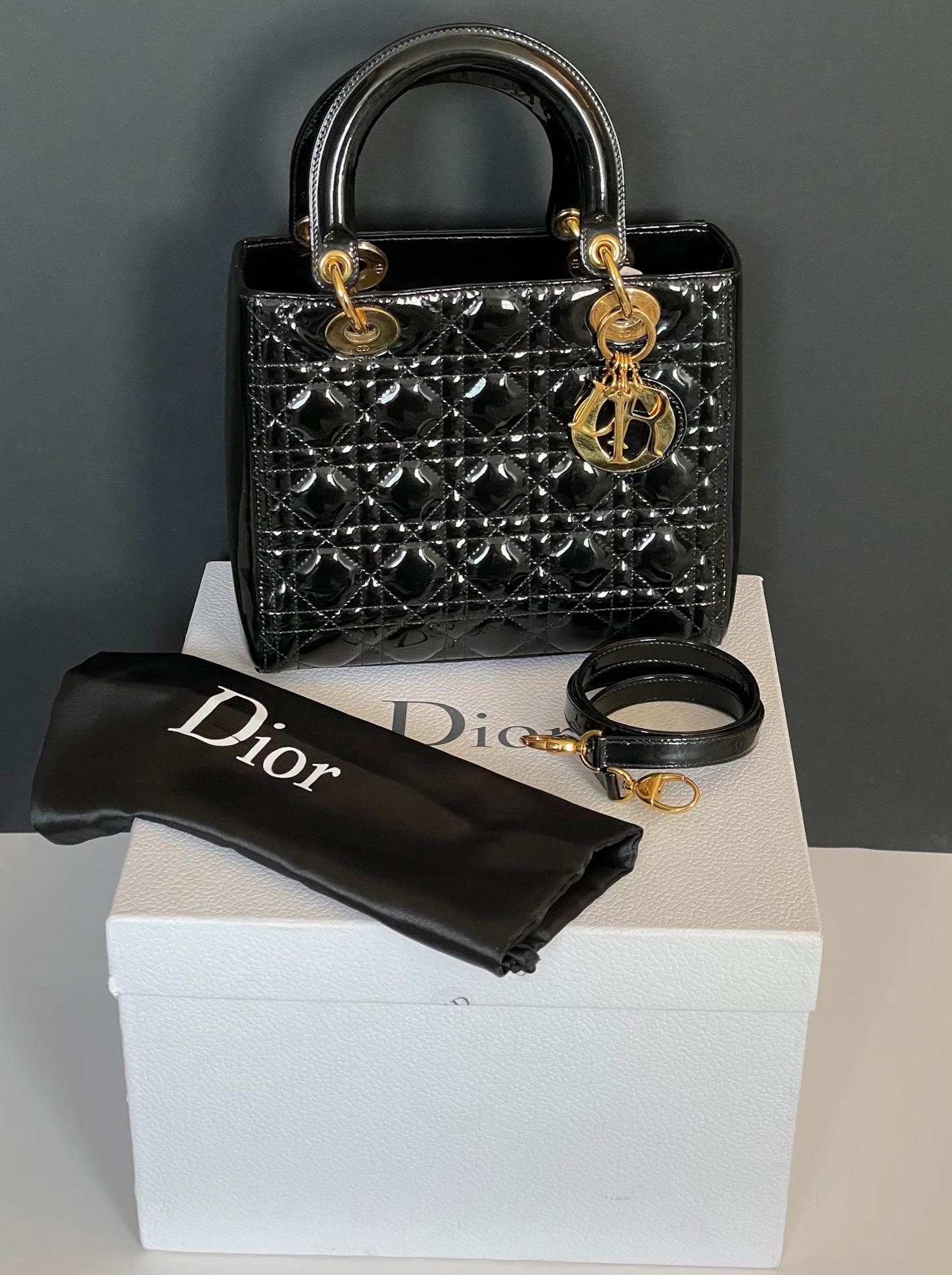 This medium Lady Dior bag is one of the most iconic bag from the House of Christian Dior introduced in the 1990s and became popular by the late Princess Diana. It is handcrafted with Stitched padded lambskin, a distinct “cannage” in patent leather.