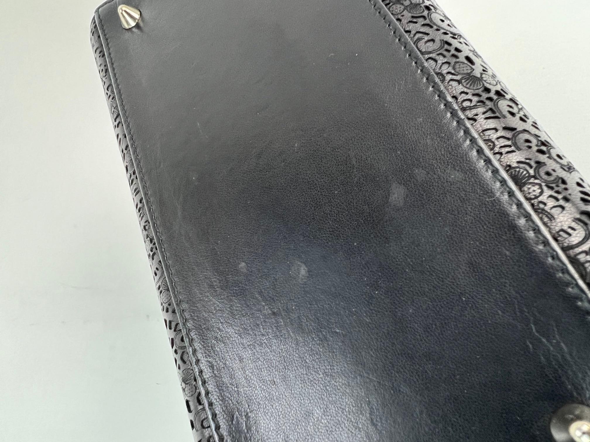 Christian Dior Medium Lady Laced Black Leather Limited Edition Shoulder Bag For Sale 4
