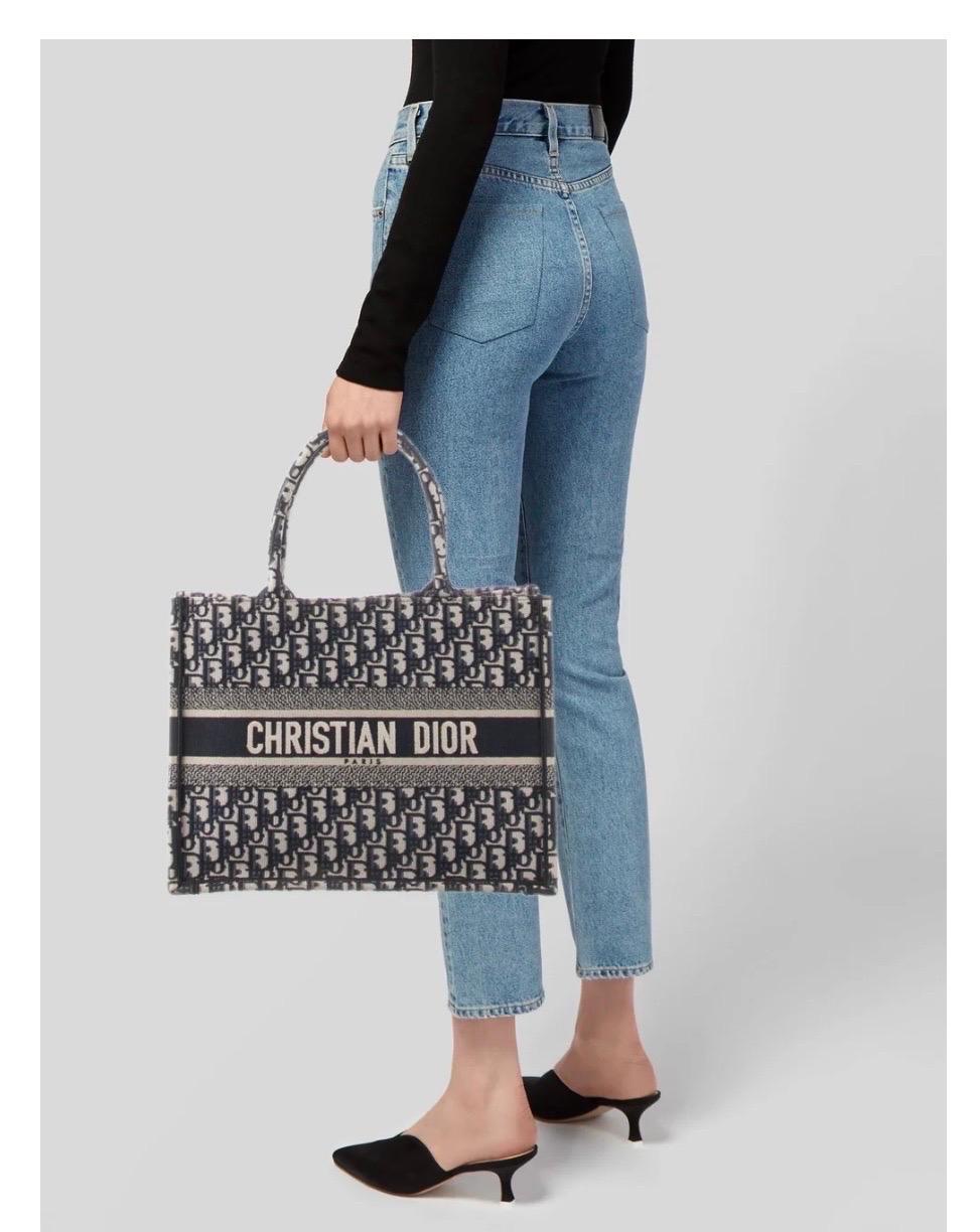 Christian Dior  Medium Oblique Book Tote, Black & White For Sale 8