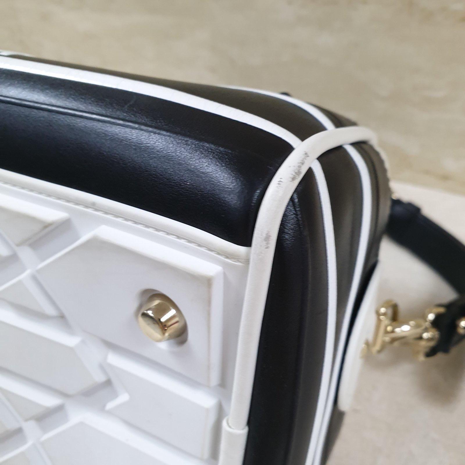 Christian Dior Medium Vibe Zip Bowling Bag For Sale 5