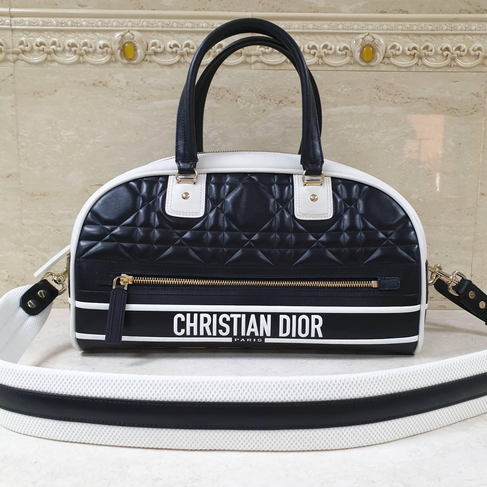 Christian Dior Medium Vibe Zip Bowling Bag In Good Condition For Sale In Krakow, PL