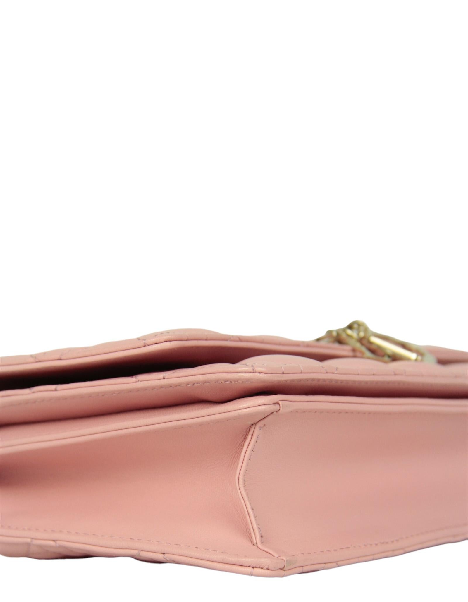 Christian Dior Sac à bandoulière Miss Dior rose cannage matelassé à poignée supérieure en vente 1