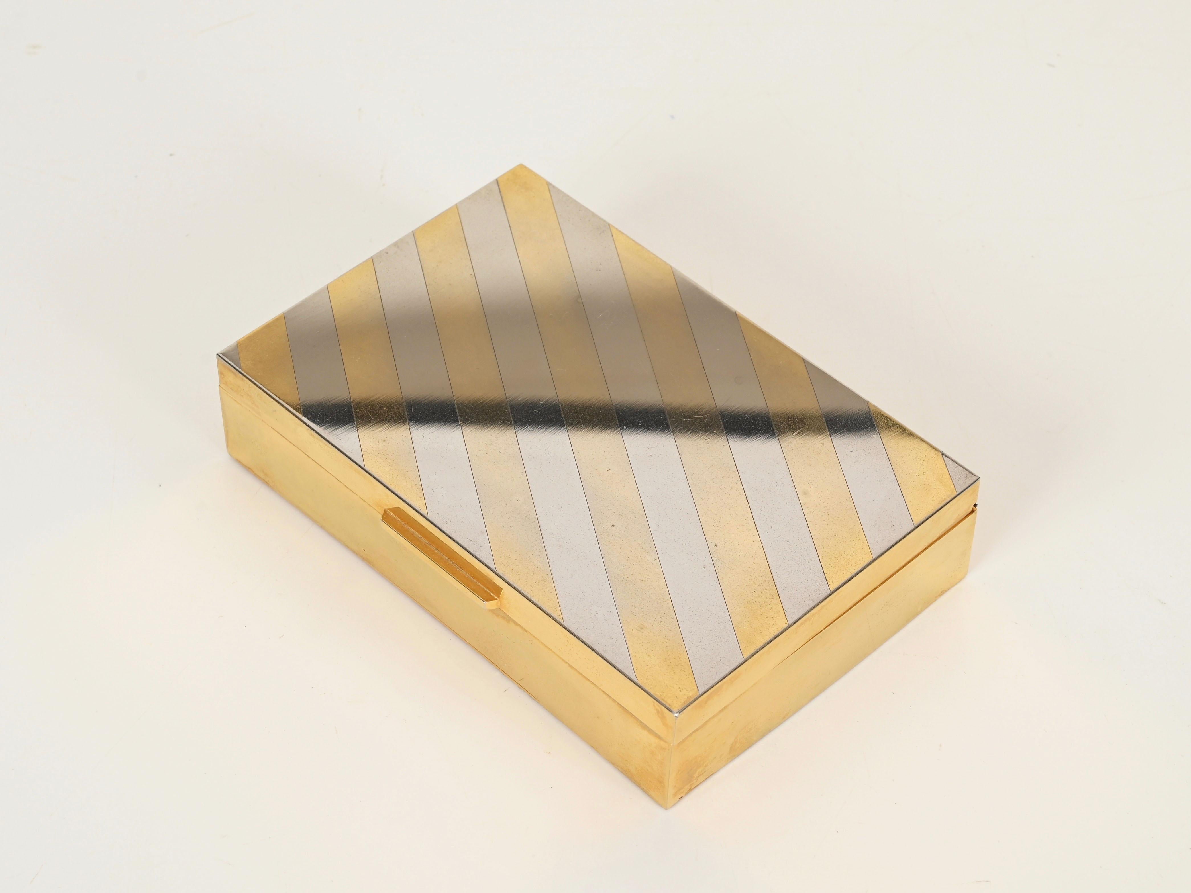 Fin du 20e siècle Boîte à bijoux décorative du milieu du siècle en laiton et chrome, Italie, années 1970 en vente