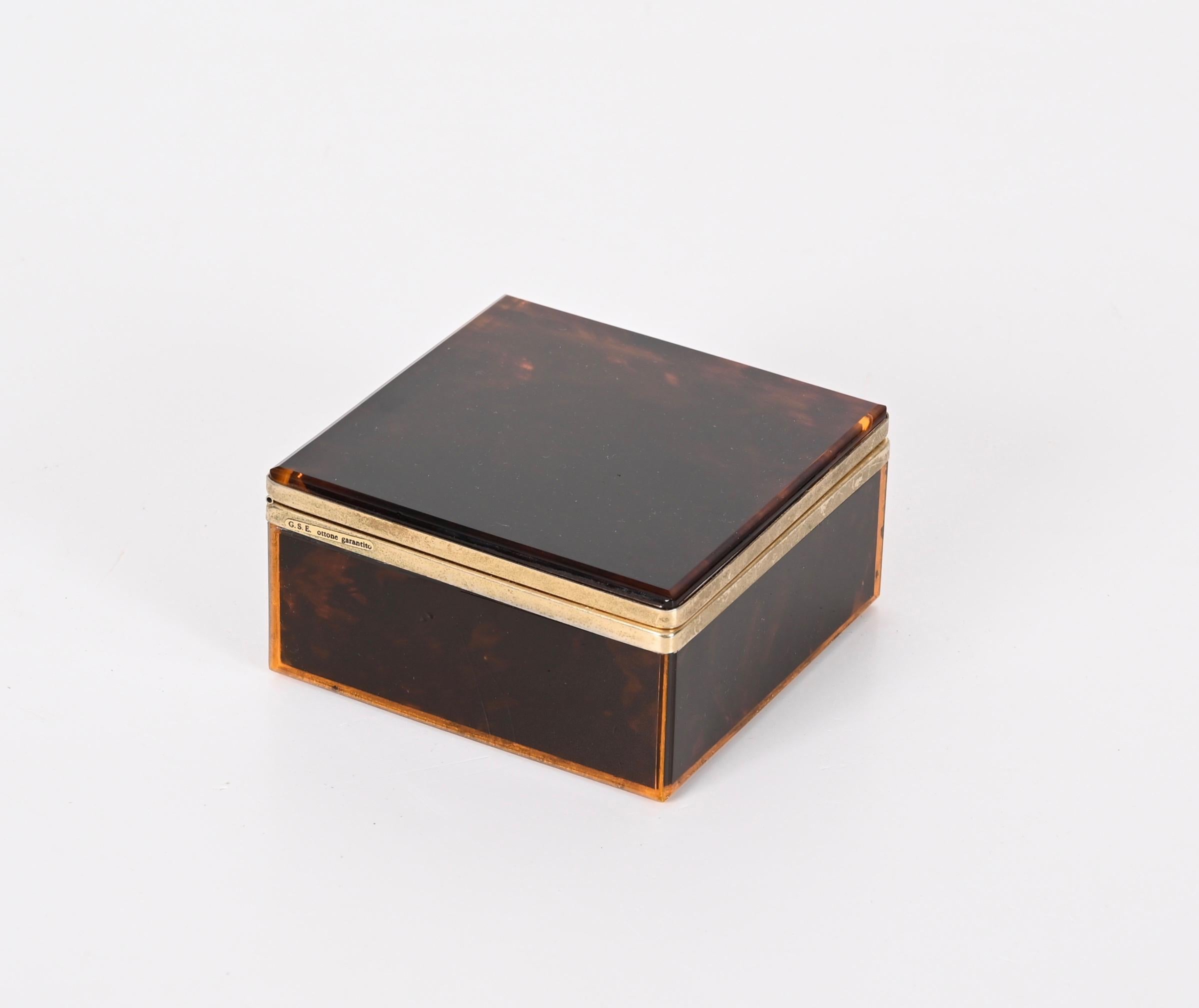 Christian Dior Midcentury Lucite Tortoiseshell Effect and Brass Jewelry Box 1970 In Good Condition In Roma, IT