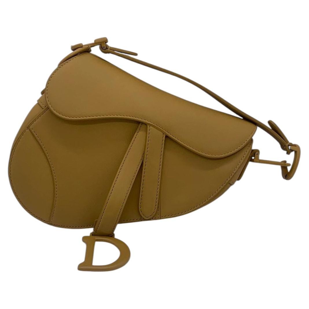 Christian Dior Bolsa Crossbody Mini Saddle de Piel Ultramate Amarilla
