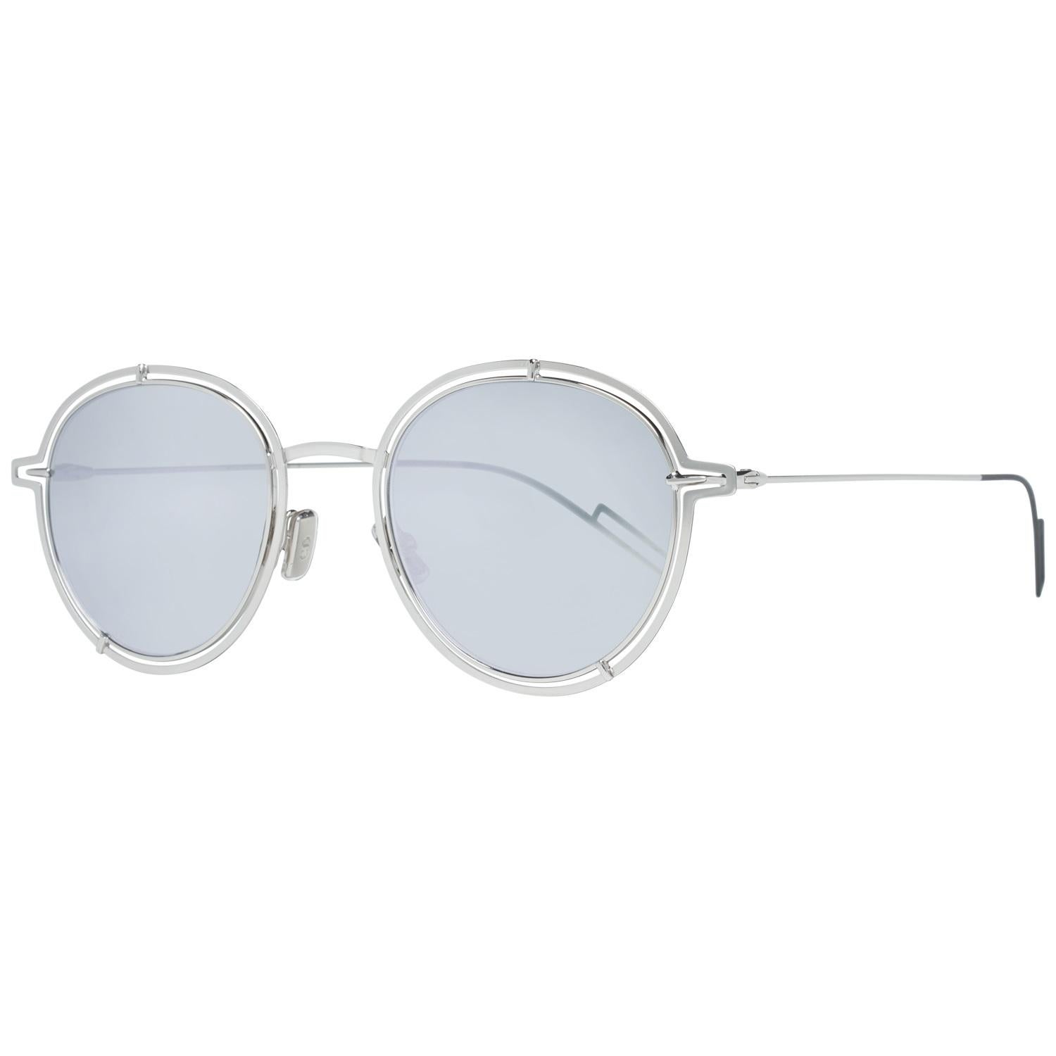 Details

MATERIAL: Metal

COLOR: Silver

MODEL: DIOR0210S 49010

GENDER: Women

COUNTRY OF MANUFACTURE: Italy

TYPE: Sunglasses

ORIGINAL CASE?: Yes

STYLE: Round

OCCASION: Casual

FEATURES: Lightweight

LENS COLOR: Silver

LENS TECHNOLOGY: