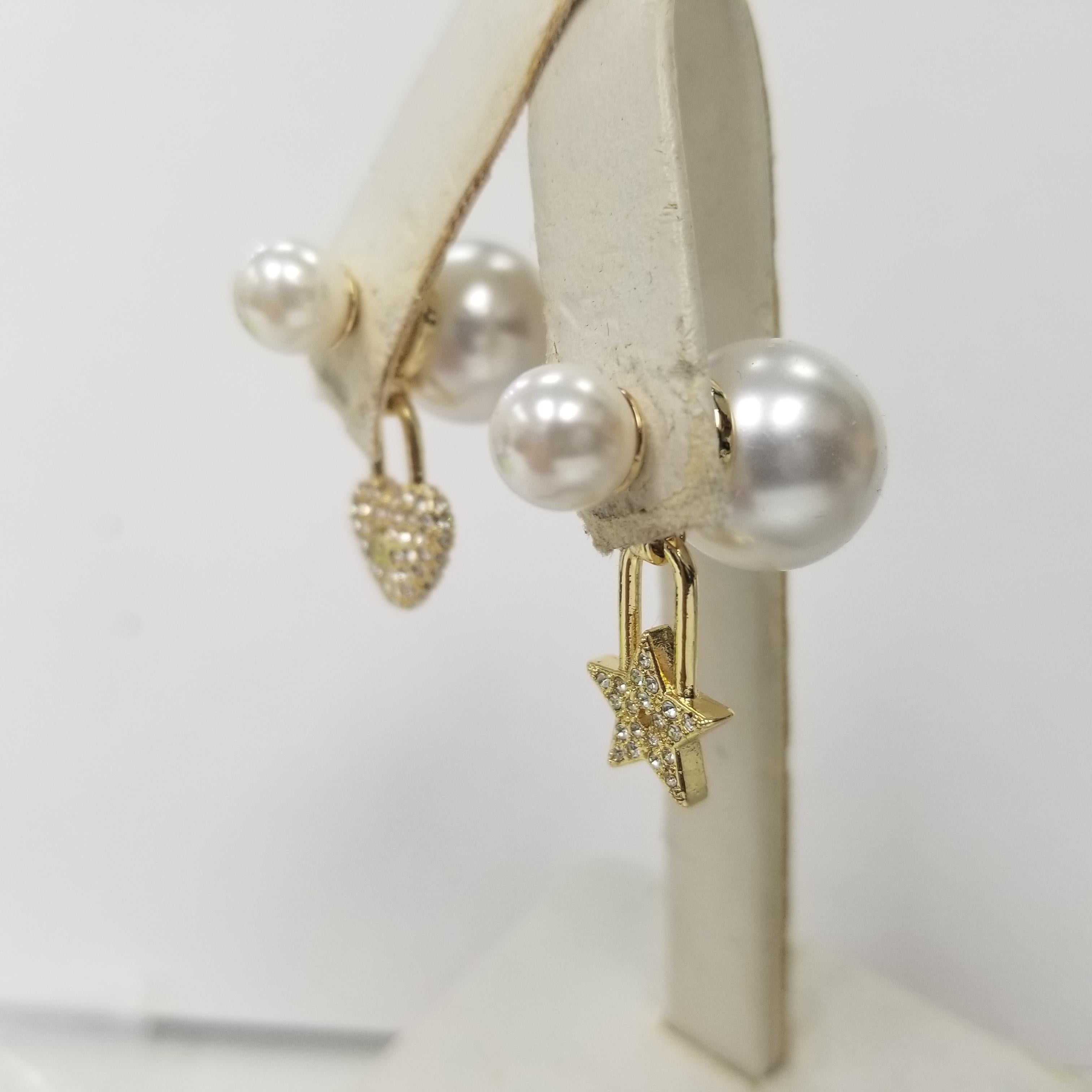 Taille ronde Christian Dior Mise En Dior Boucles d'oreilles trèfle, étoile et fausse perle en cristal tribal en vente
