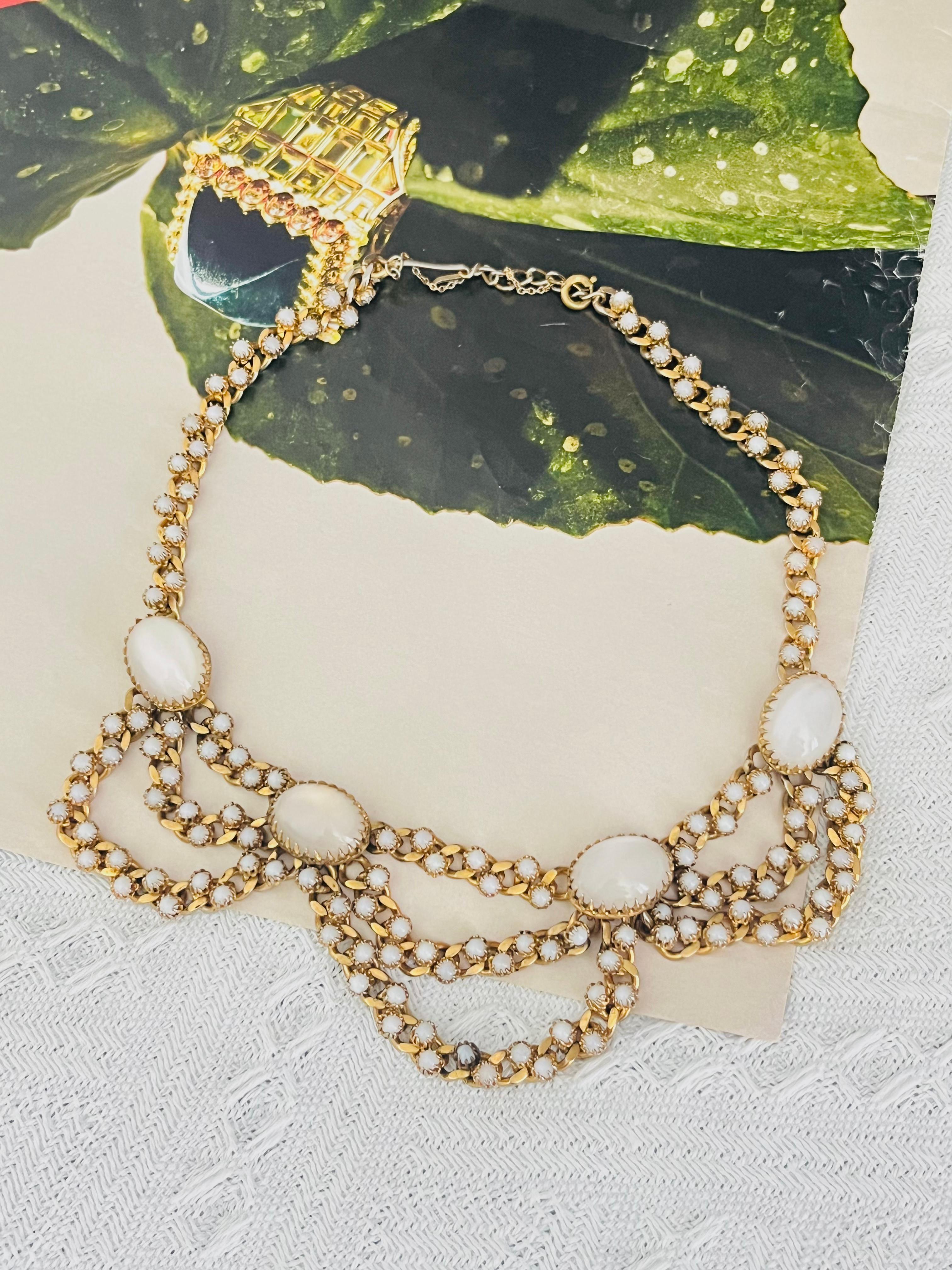 Christian Dior Mitchel Maer 1950s Oval Moonstone Milky Cabochon Layers Necklace In Good Condition For Sale In Wokingham, England