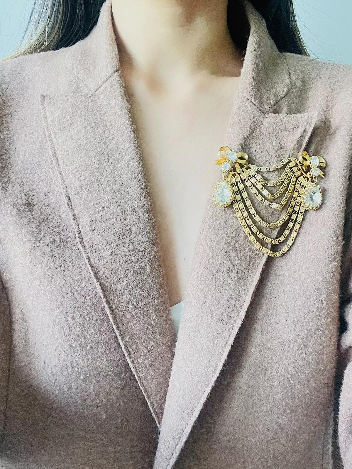 Christian Dior Mitchel Maer for Christian Dior 1951 Spilla con doppio fiocco e lacrima a strati di cristallo 3