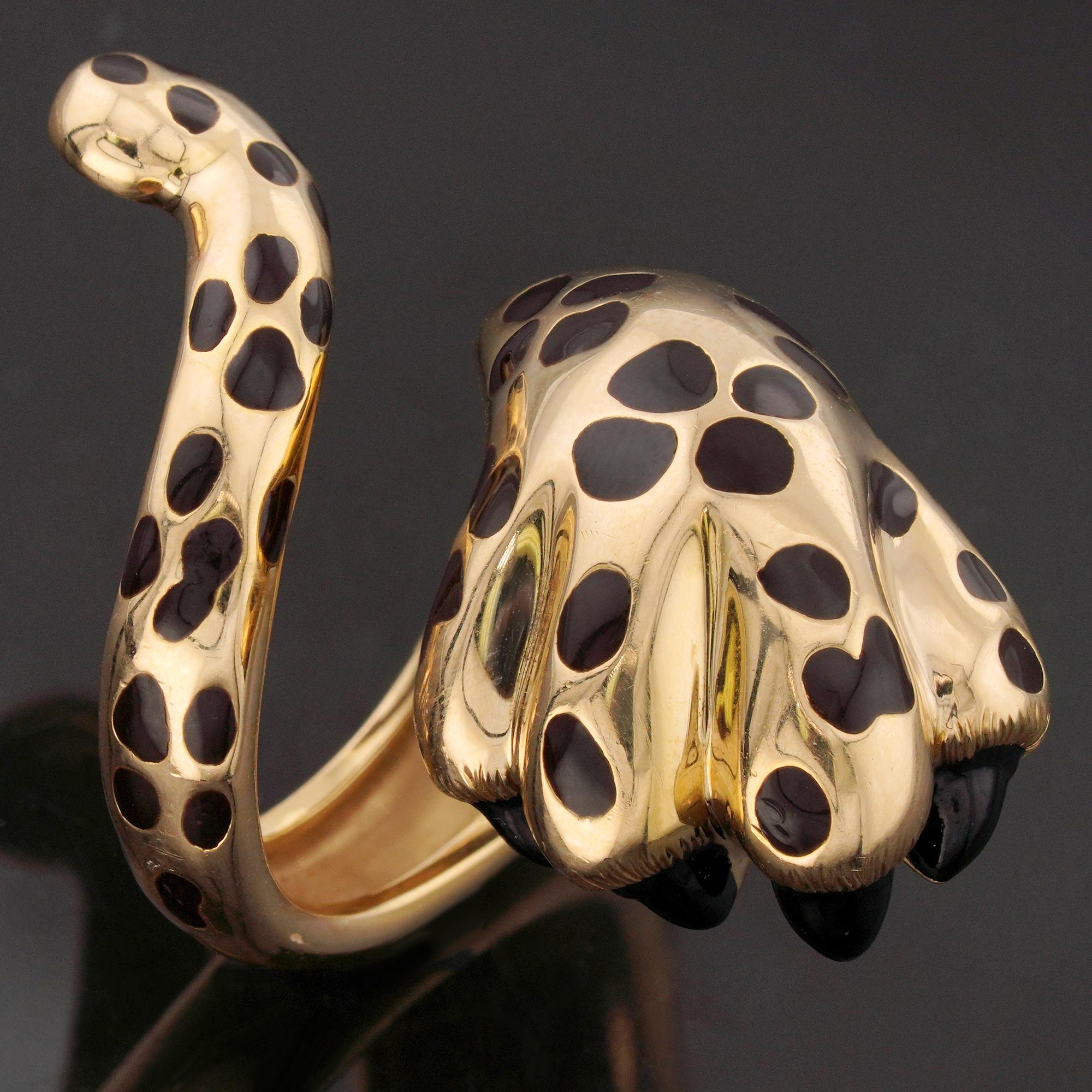 CHRISTIAN DIOR Mitza Queue de patte de léopard laquée or jaune en vente 1