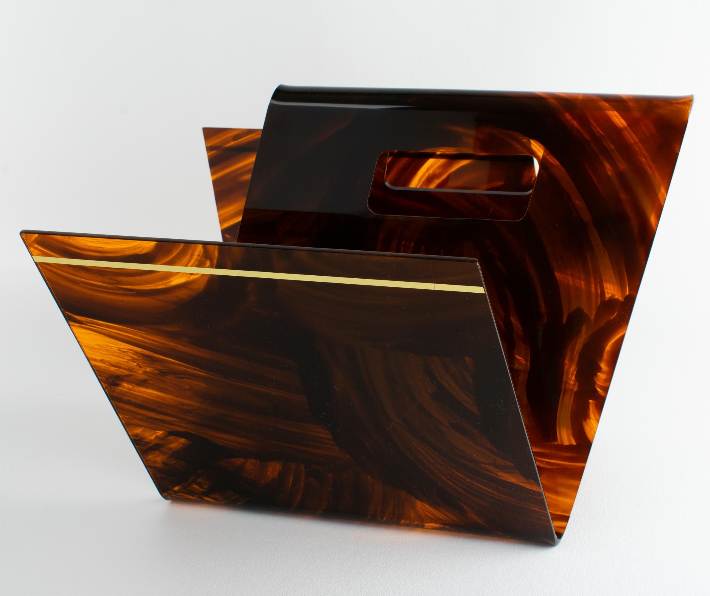 Porte-revues moderniste en écaille de tortue en lucite, rack, Christian Dior, circa 1970 en vente 5