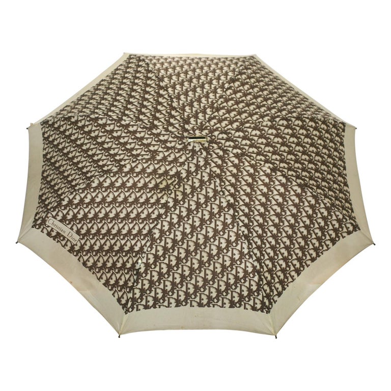 Parapluie Oblique à monogrammes Christian Dior En vente sur 1stDibs