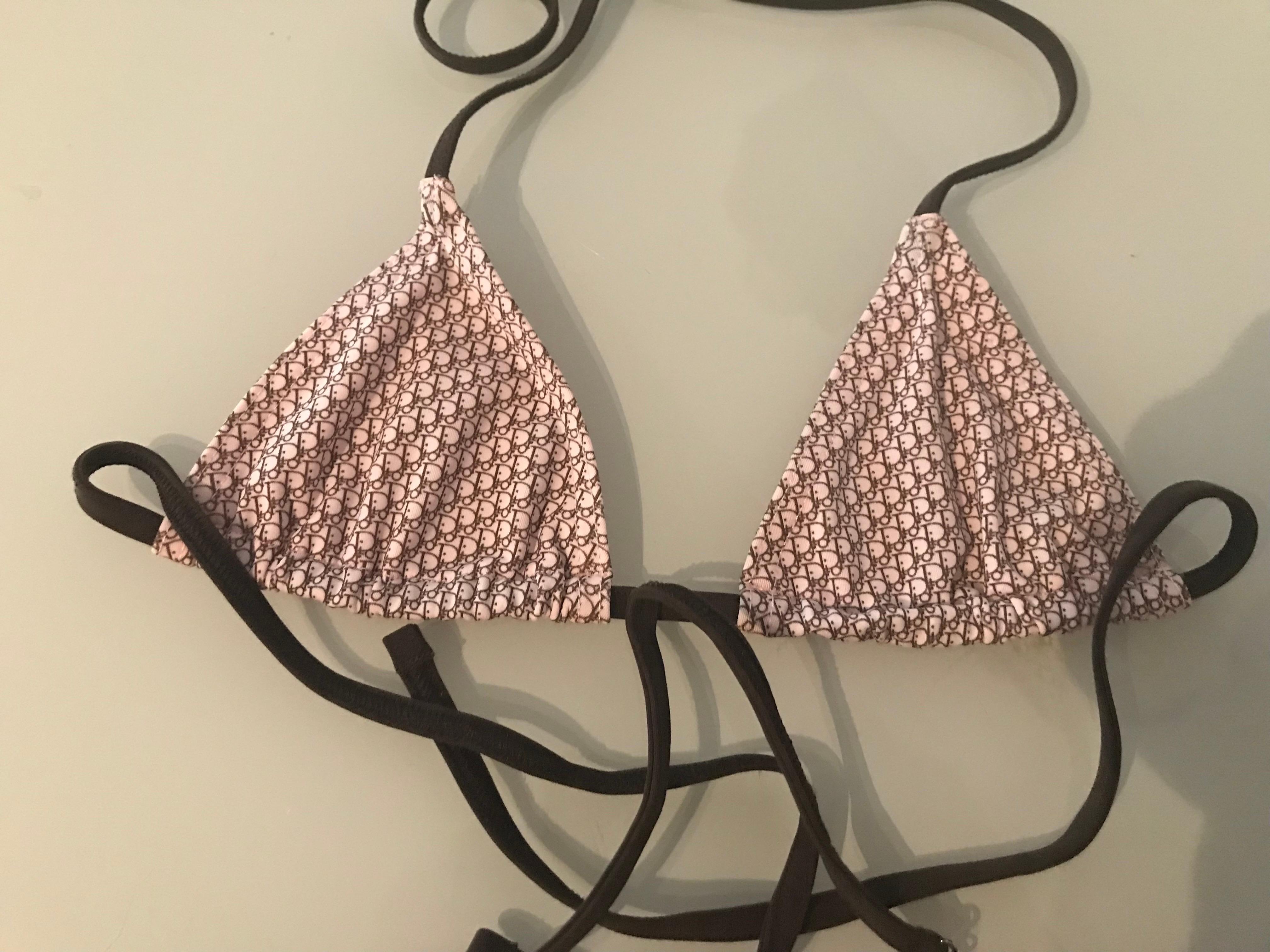 Donna CHRISTIAN DIOR. Costume da bagno Monogram, nove bambine di 10 anni.... in vendita