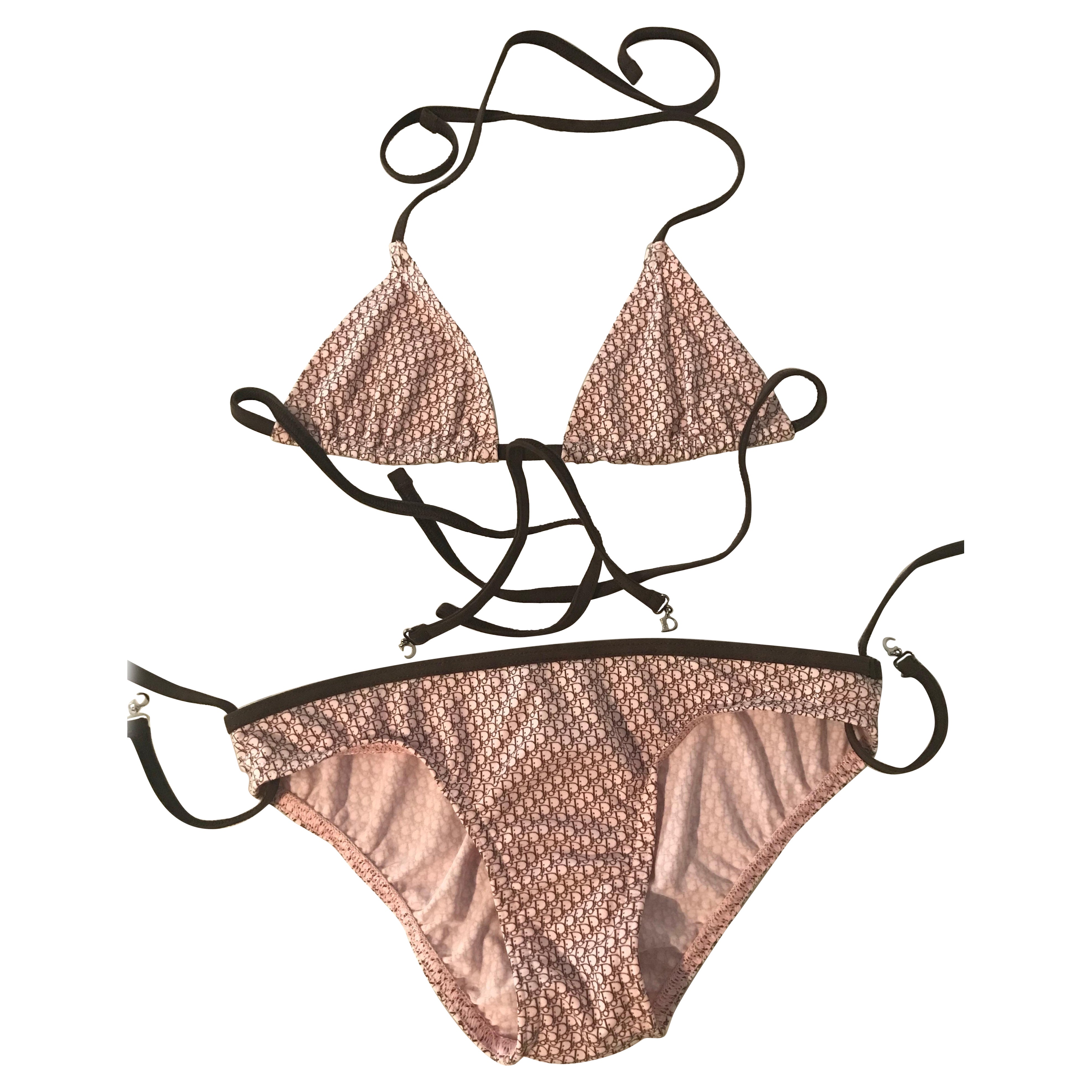 CHRISTIAN DIOR. Costume da bagno Monogram, nove bambine di 10 anni.... in vendita