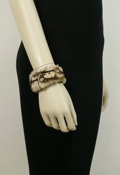 Christian Dior Monogram Trotter Fur Slap Manschettenarmband