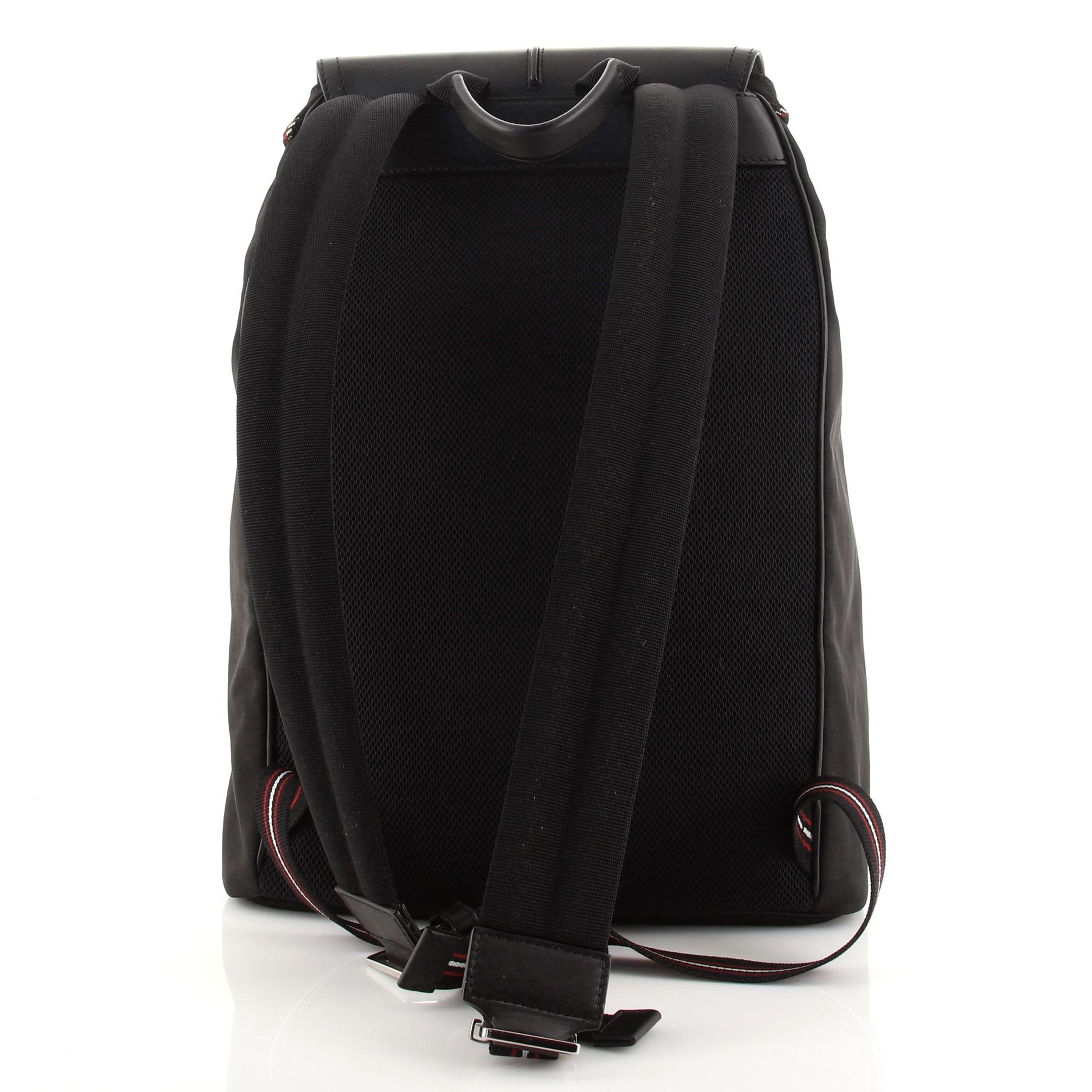 Christian Dior Motion Rucksack aus Nylon und Leder Medium im Zustand „Gut“ in NY, NY