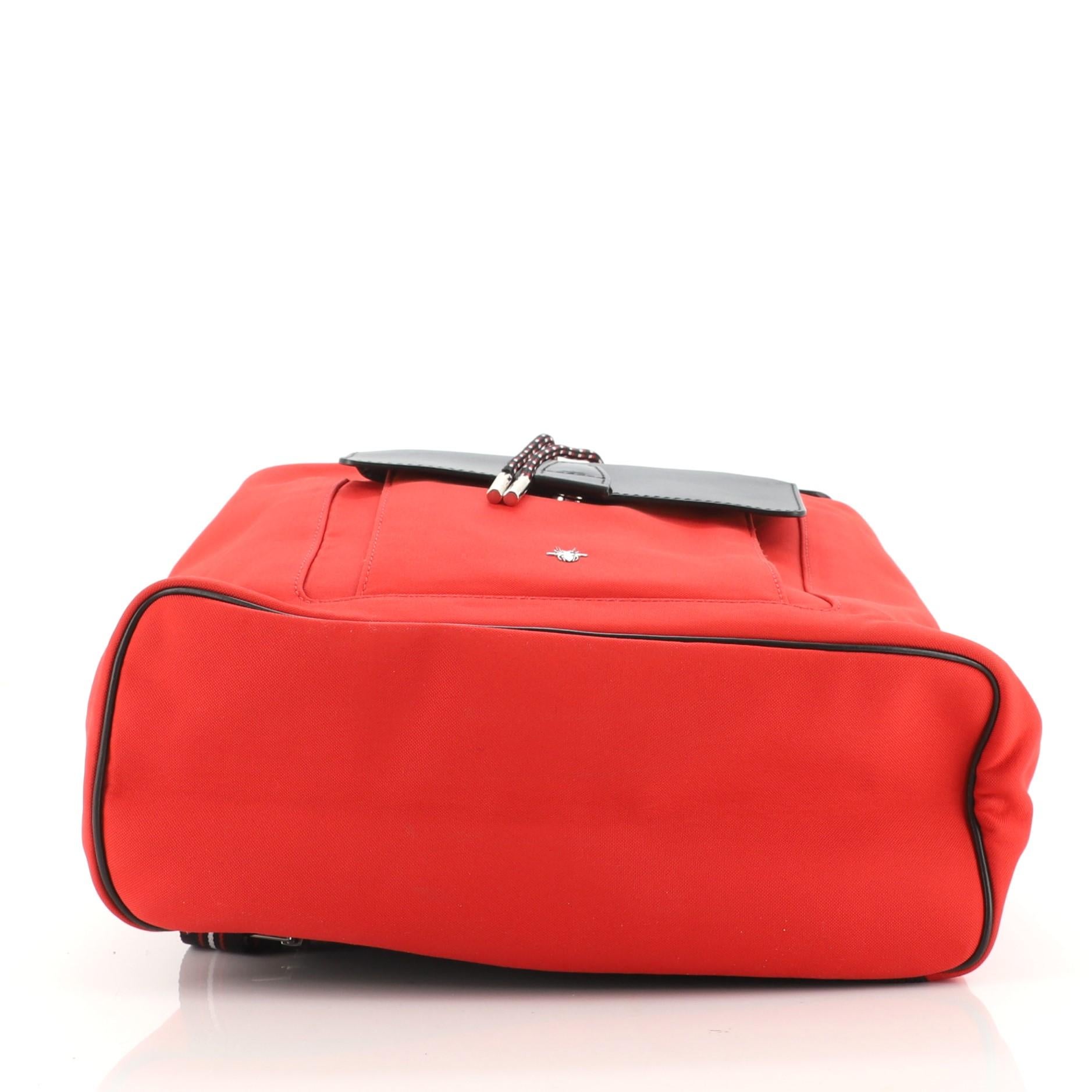 Christian Dior Motion Rucksack aus Nylon und Leder Medium im Zustand „Gut“ in NY, NY