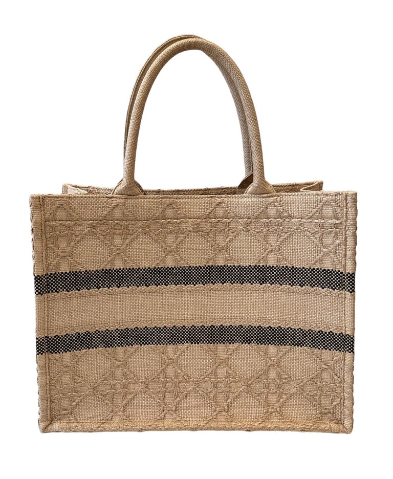 Dior book tote cannage sales