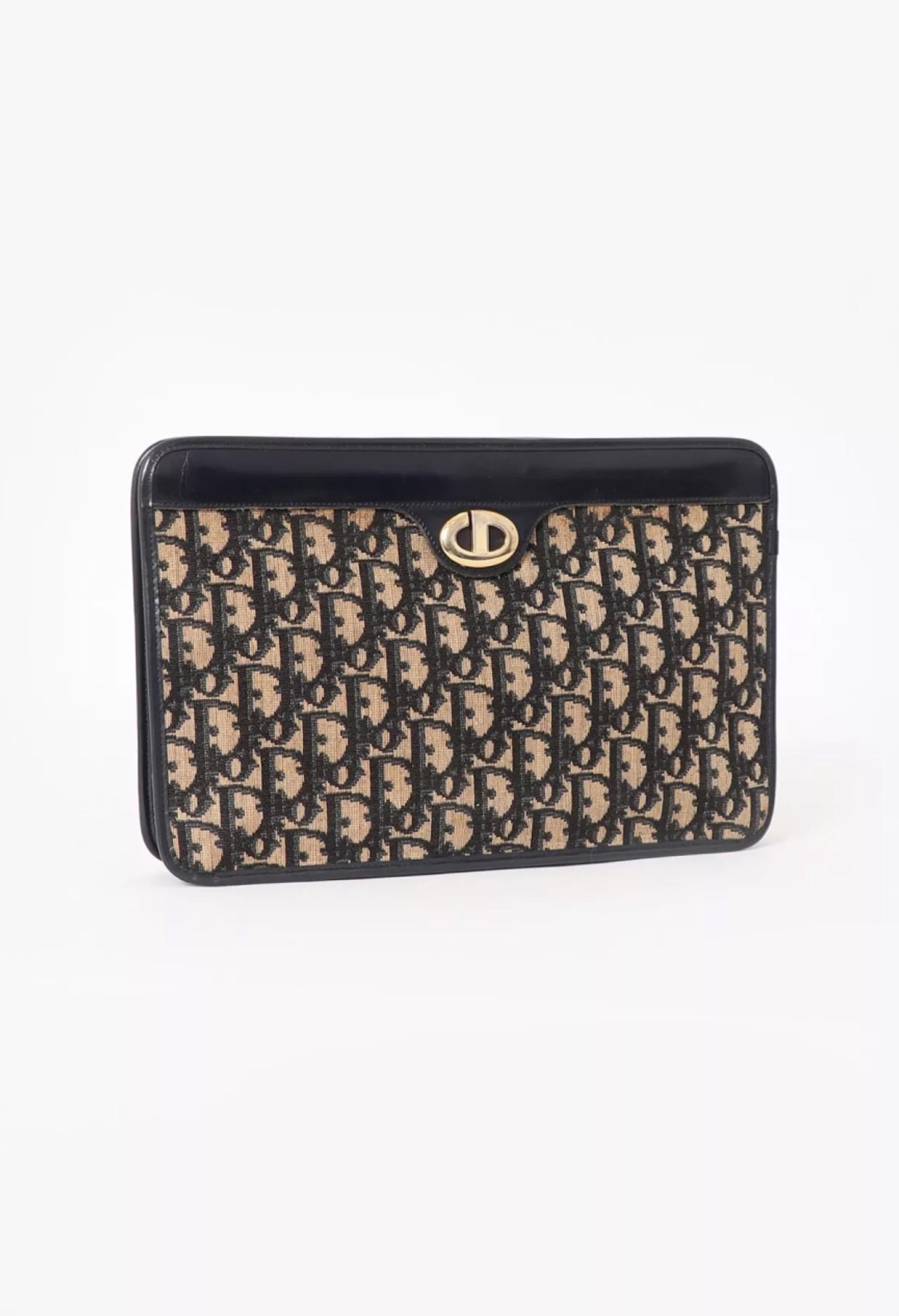 Christian Dior Marineblau 70er Jahre Oblique Canvas Clutch für Damen oder Herren im Angebot