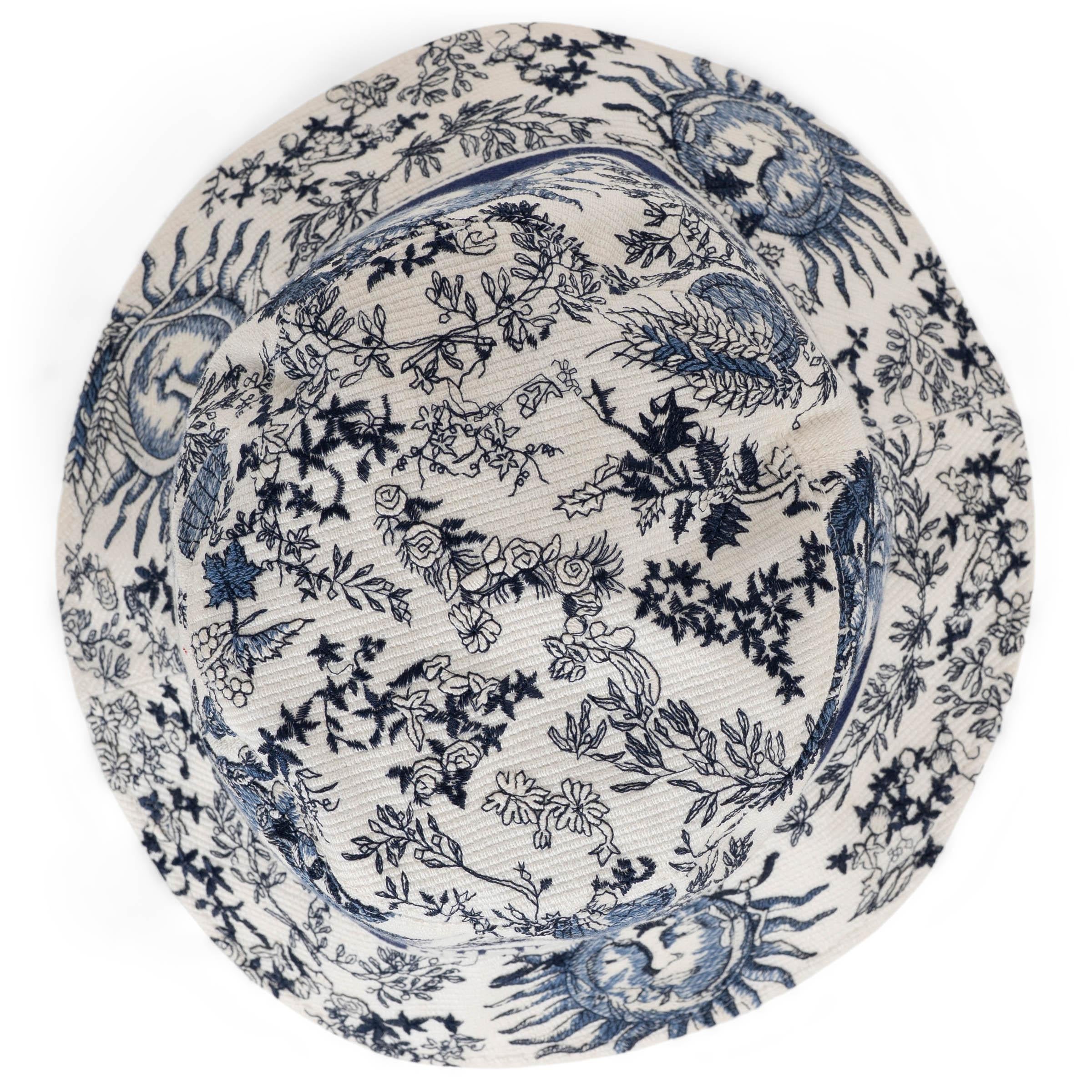 CHRISTIAN DIOR blu navy 2024 D-BOBBY TOILE DE JOUY SOLEIL Cappello a Secchiello 55 in vendita 1