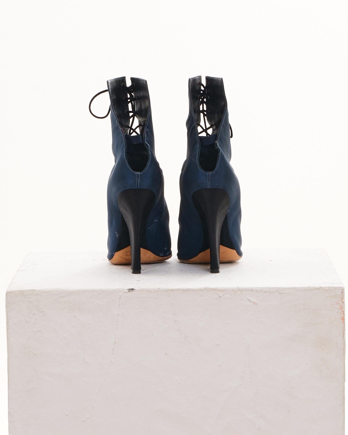 Christian Dior Botines de tacón con cordones azul marino Black en venta