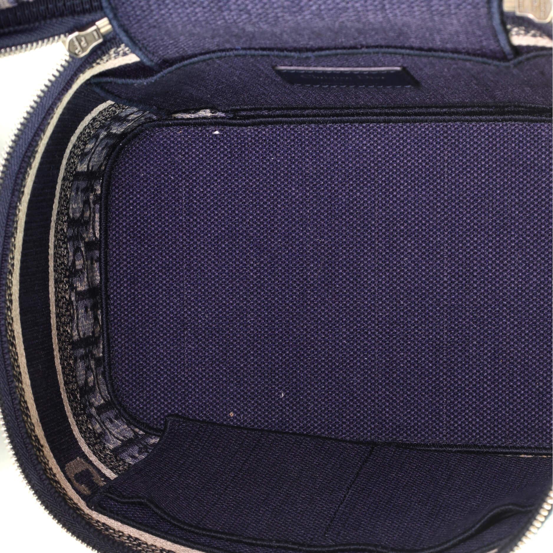 Christian Dior Neceser DiorTravel Lienzo Azul Marino Oblicuo en Bueno estado para la venta en Irvine, CA